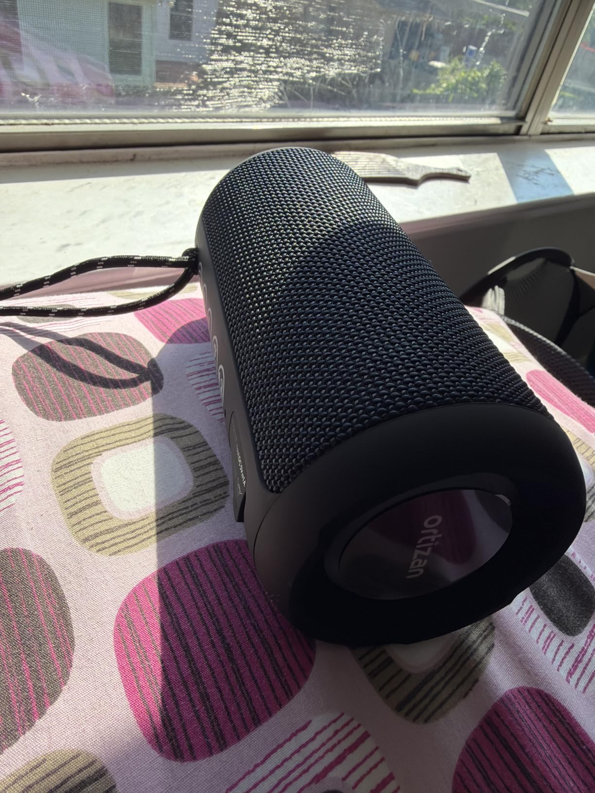 Ortizan Portable Bluetooth Speaker (1nd Gen), IPX7 Waterproof, Wireless, Big Sound and Deep Bass, TWS Pairing, 30Hrs of Playtime, for Home/Party/Outdoor/Beach, Birthday Gifts for Men Women - Black customer photo 1