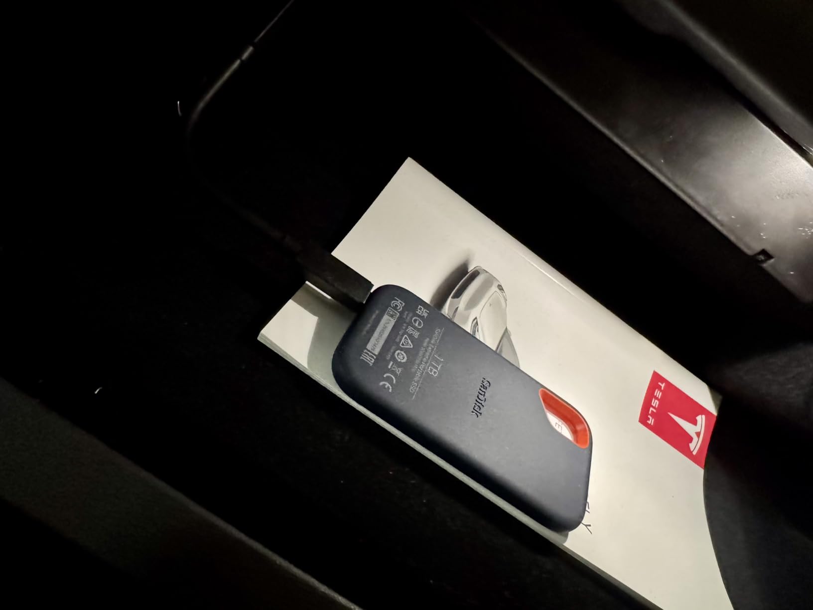 SANDISK 1TB Extreme Portable SSD (Old Model) - Up to 1050MB/s, USB-C, USB 3.2 Gen 2, IP65 Water and Dust Resistance customer photo 1