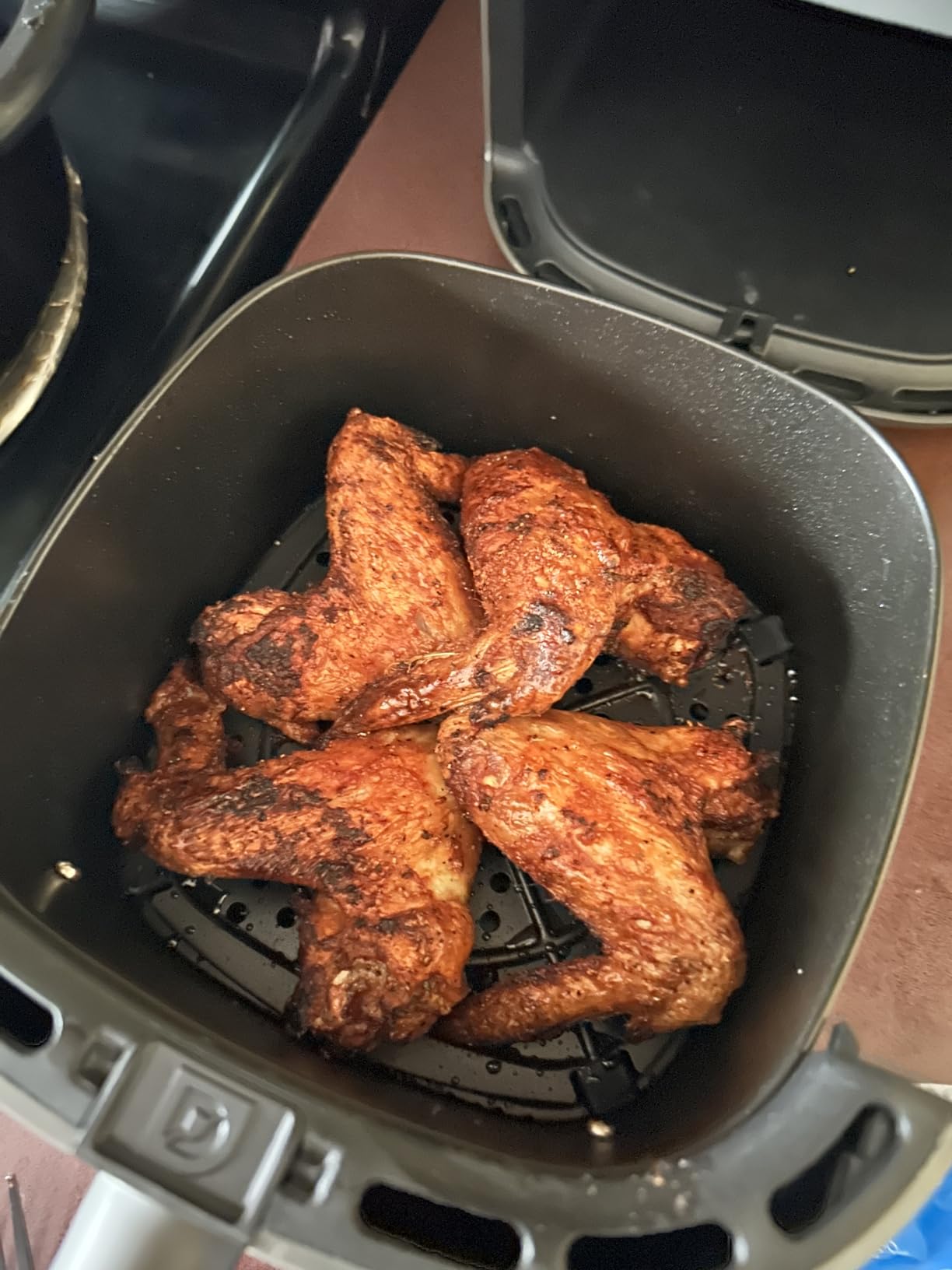 Dash Tasti-Crisp Digital Air Fryer - 2.6 Quart Small Compact Mini Air Fryer for 1-2 People, Auto Shut Off, Adjustable Temp, Dishwasher Safe Parts - Aqua customer photo 2