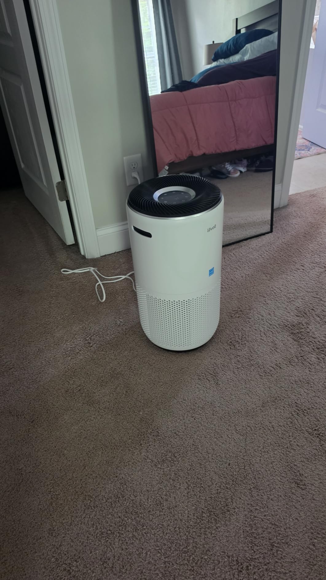 LEVOIT Air Purifiers for Home Large Room Up to 1733 Ft² With HEPA Sleep Mode, AHAM VERIFIDE, Auto Mode, Air Quality Monitor, Smart WiFi, 3-in-1 Filter For Pet Allergy, Smoke, Dust, Core 400S-P, White customer photo 2