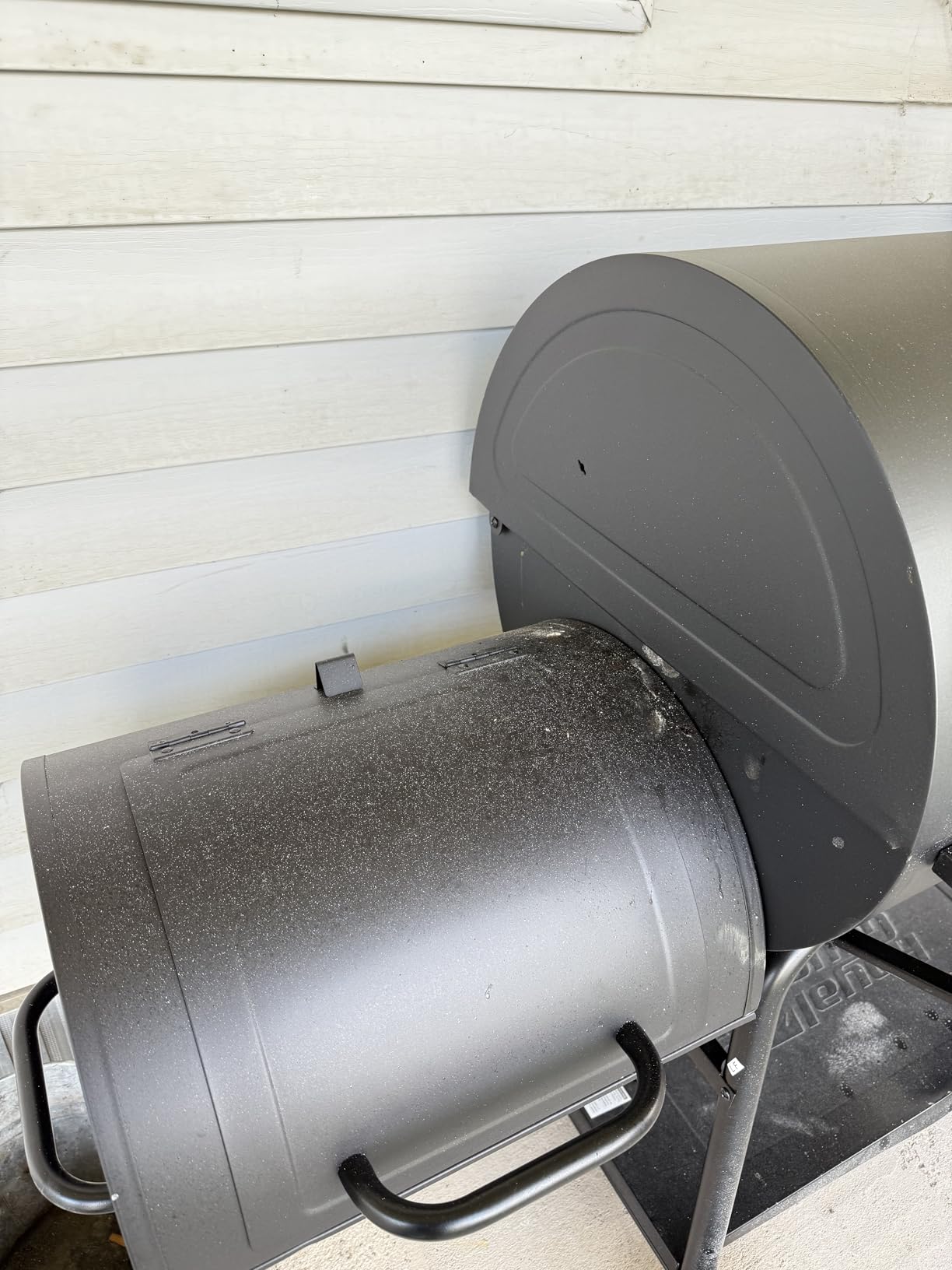 Royal Gourmet CC2036F Barrel Charcoal Grill with Offset Smoker, 1200 Sq. In. Grilling Area customer photo 2
