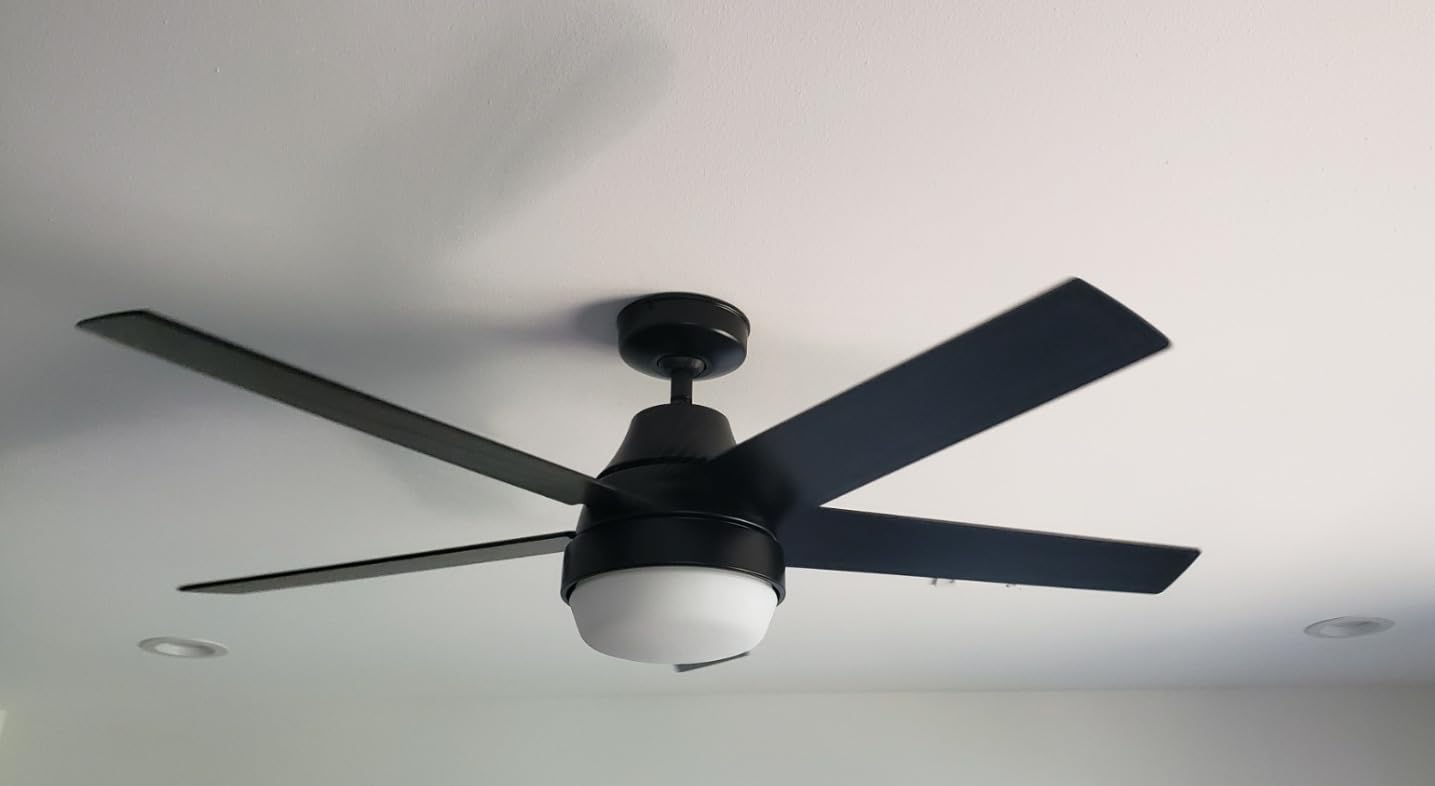 Hunter 52 inch Indoor Ceiling Fan with LED Light and Remote Control - Black Modern Smart Ceiling Fan, Standard Mount, 5 Blades, For Bedroom, Living Room, or Kitchen, Quiet - Aerodyne 51314, Matte Black customer photo 1
