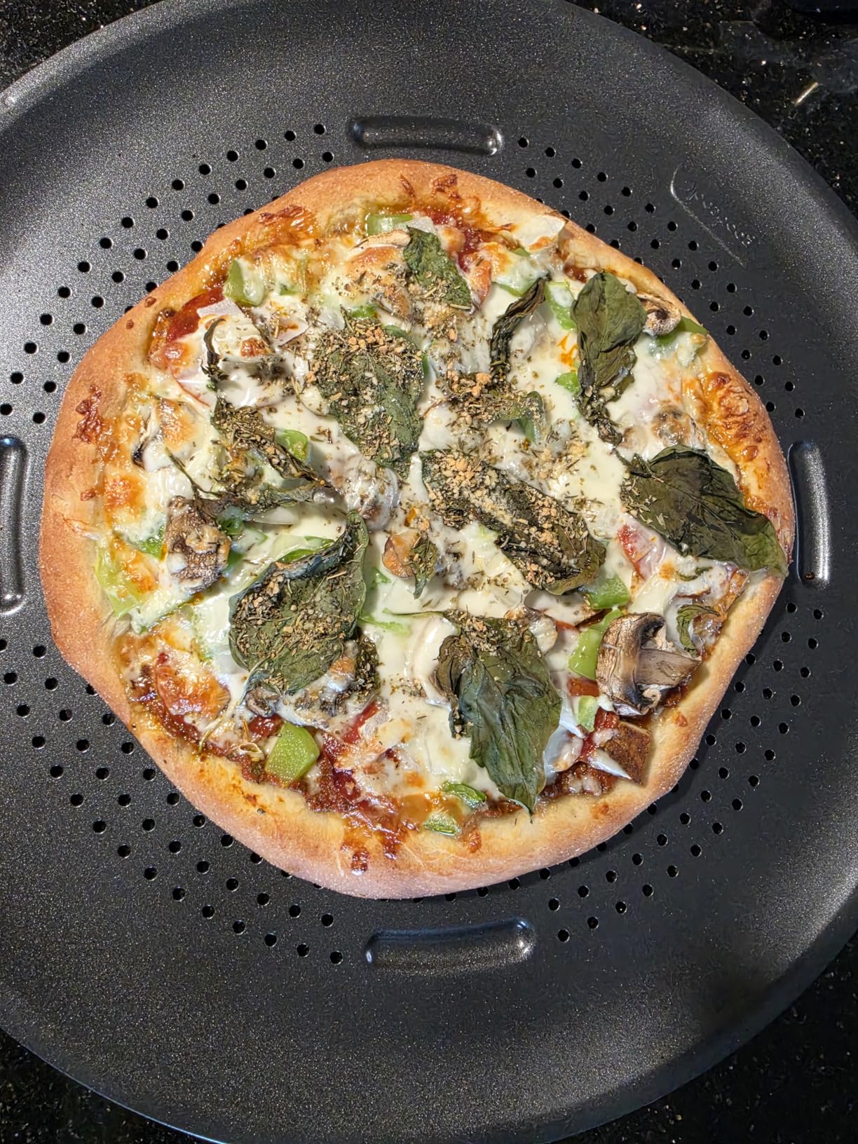 GoodCook AirPerfect Insulated Nonstick Carbon Steel Pizza Pan with Cutting Guides, Perforated Nonstick Pizza Pan, 15.75-Inch, Gray customer photo 1