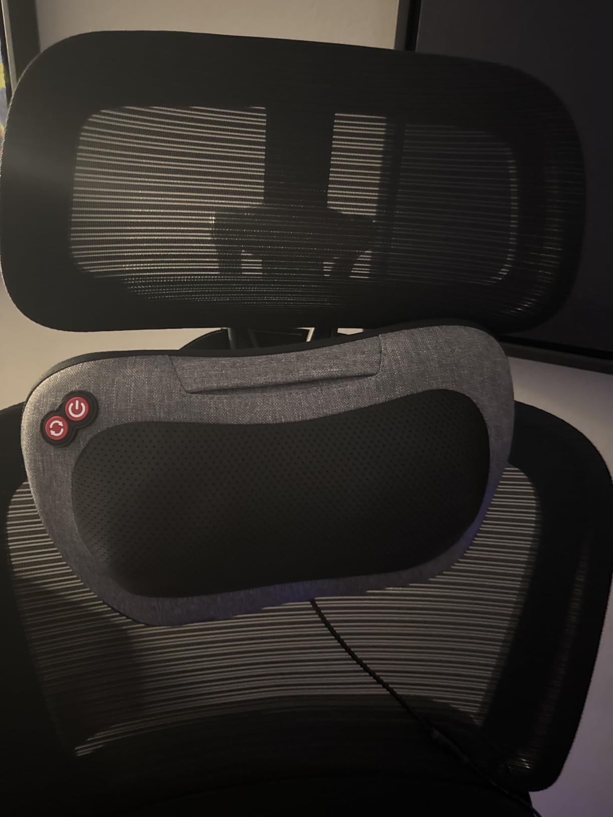 VIKTOR JURGEN Back Massager Neck Massager with Heat, Massage Pillow Gifts for Mothers Day & Fathers Day, Electric Shiatsu Shoulder Massager, Deep Kneading Massager for Back Pain, Neck Pain customer photo 1