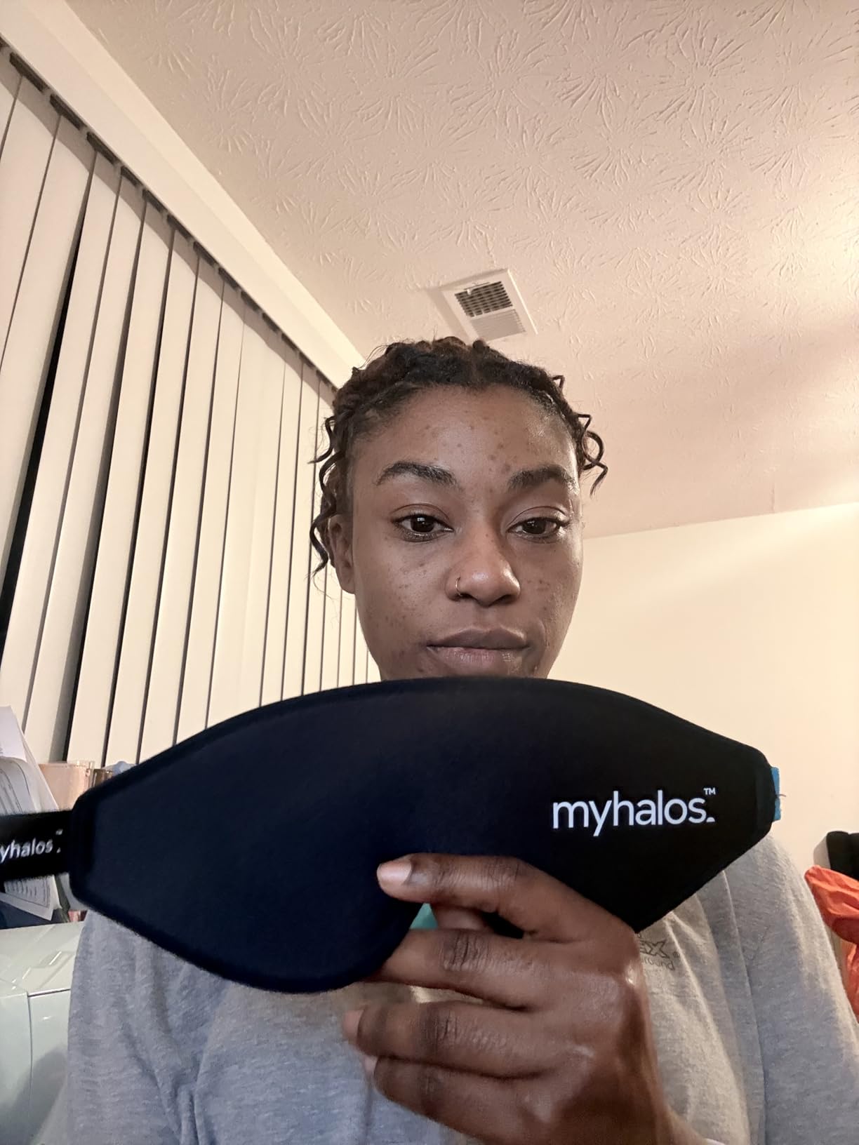 MyHalos Sleep Mask - 3D Blackout Eye Mask for Women & Men, Side Sleepers, Zero Pressure Memory Foam Eyelash Friendly, Breathable, Award-Winning Sleep Aid for Travel (Black) customer photo 2