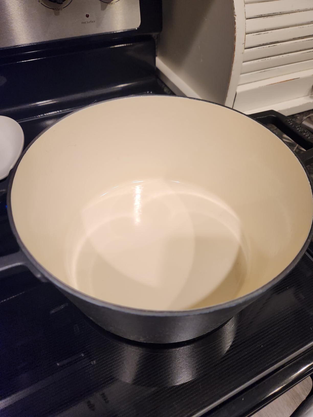 Babish 6-Quart Round Enameled Cast Iron Dutch Oven with Lid - Matte Black, Heavy-Duty Dutch Oven for Slow Cooking, Braising & Baking customer photo 2
