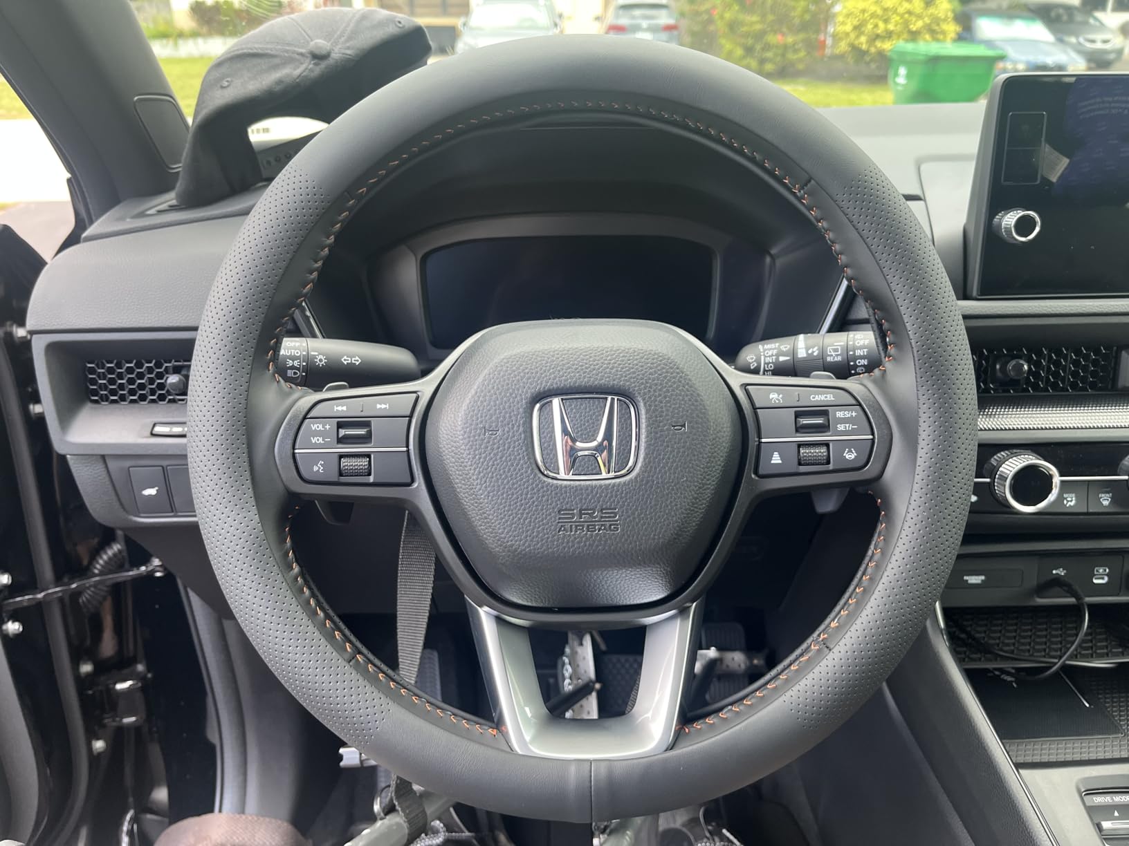 LKWLIKEI Nappa Premium Leather car Steering Wheel Cover, Non-Slip, Breathable, Universal 15 inches, Black customer photo 1