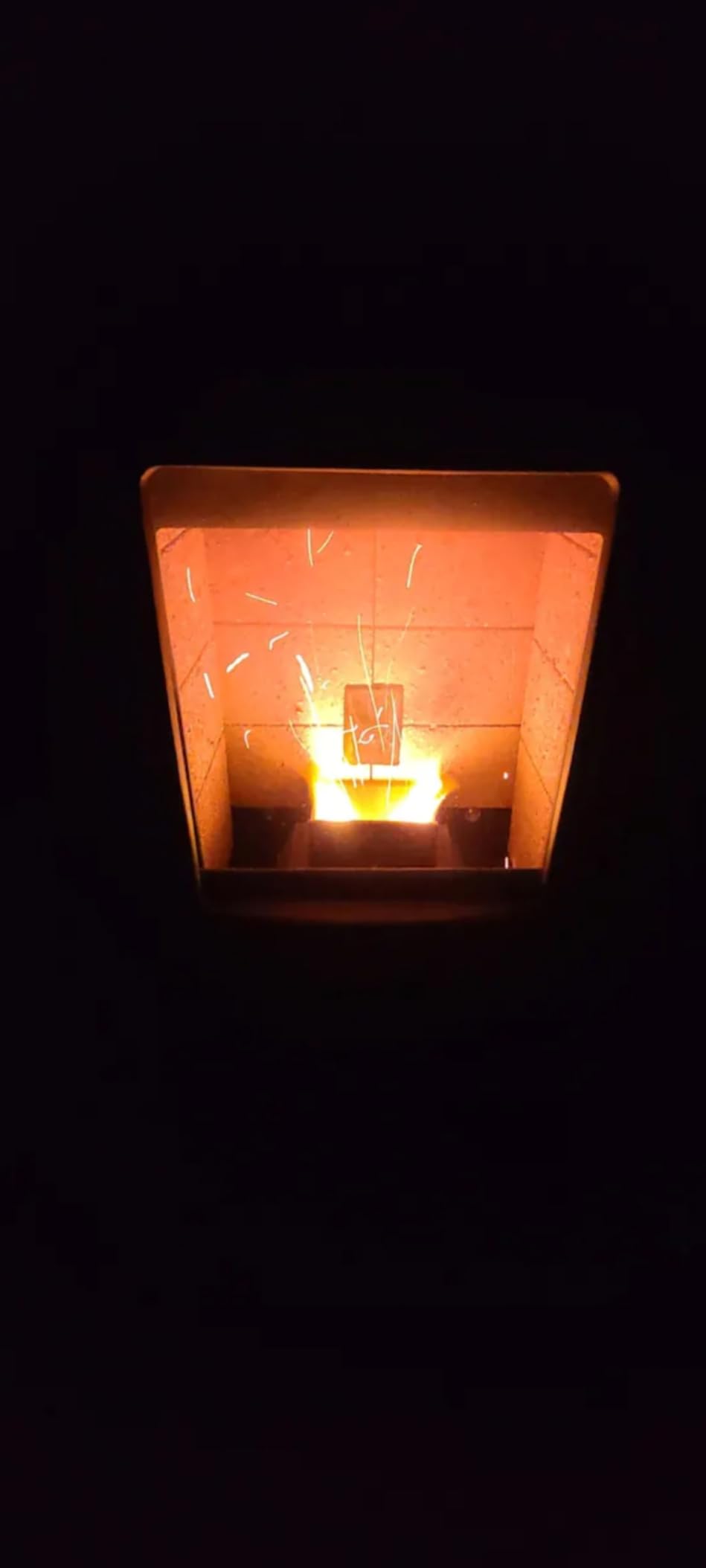Comfortbilt HP50S Small Wood Pellet Stove Compact Heats 2,200 ft 47 lb Hopper Arctic White customer photo 1