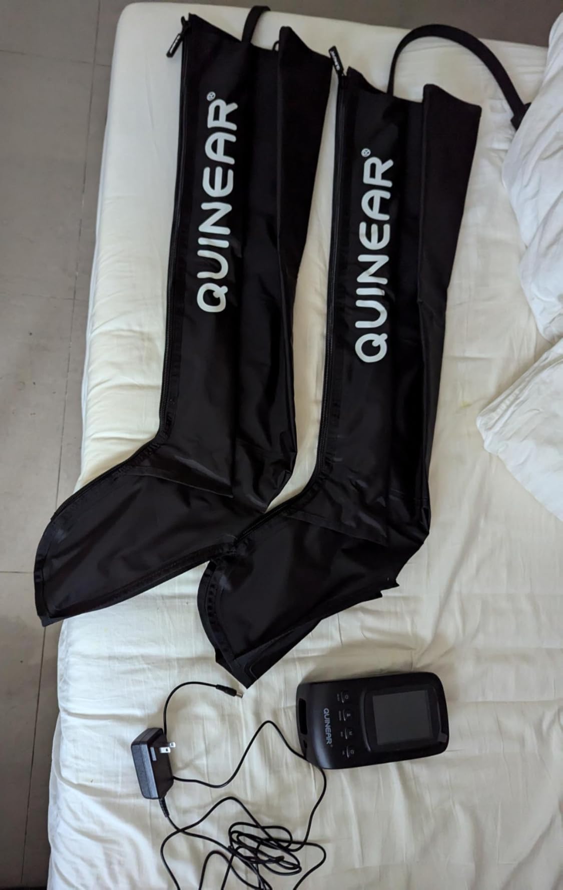 QUINEAR Air Compression Recovery System, Professional Sequential Device for Massage Therapy, Foot and Leg Recovery Boots to Improve Circulation for Athletes, FSA-HSA Eligible (Medium) customer photo 1