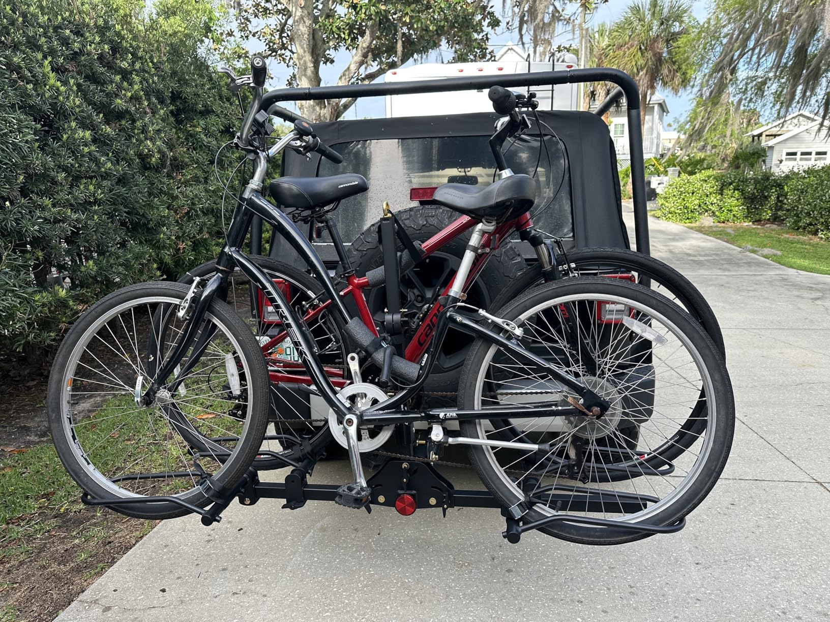 Young Bike Rack Hitch for Car - 200LB 2-Bike Rack Hitch Mount Platform Style Hitch Bike Rack, Smart Tilting & Easy Fold for Car SUV with 2 Inch Receiver, Bike Carrier Fits Up to 5-inch Fat Tire customer photo 1
