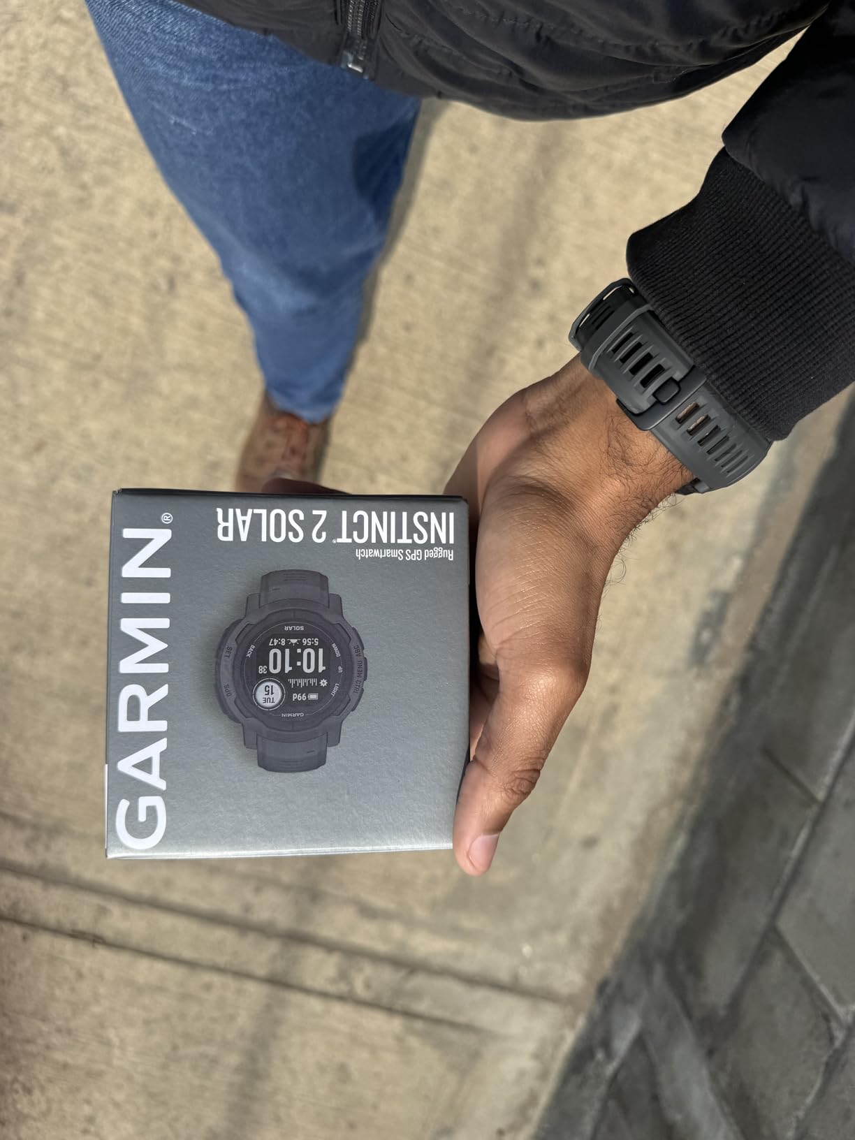 Garmin Instinct 2 Solar, Smaller-Sized Rugged Outdoor Watch with GPS, Solar Charging, Multi-GNSS Support, Tracback Routing, Graphite customer photo 1