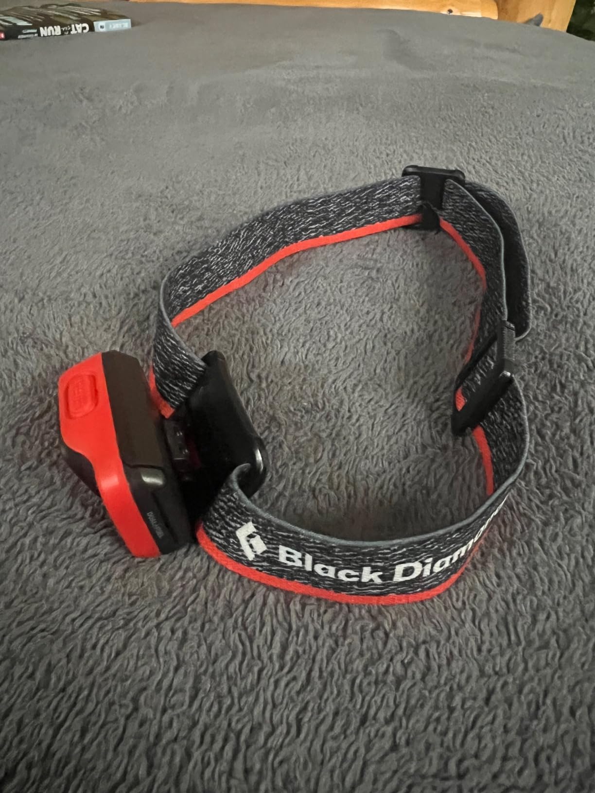 BLACK DIAMOND Astro 300 Headlamp | 300 Lumens Brightness | 3X AAA Battery Operated (Included) | Compact & Lightweight | Graphite customer photo 2