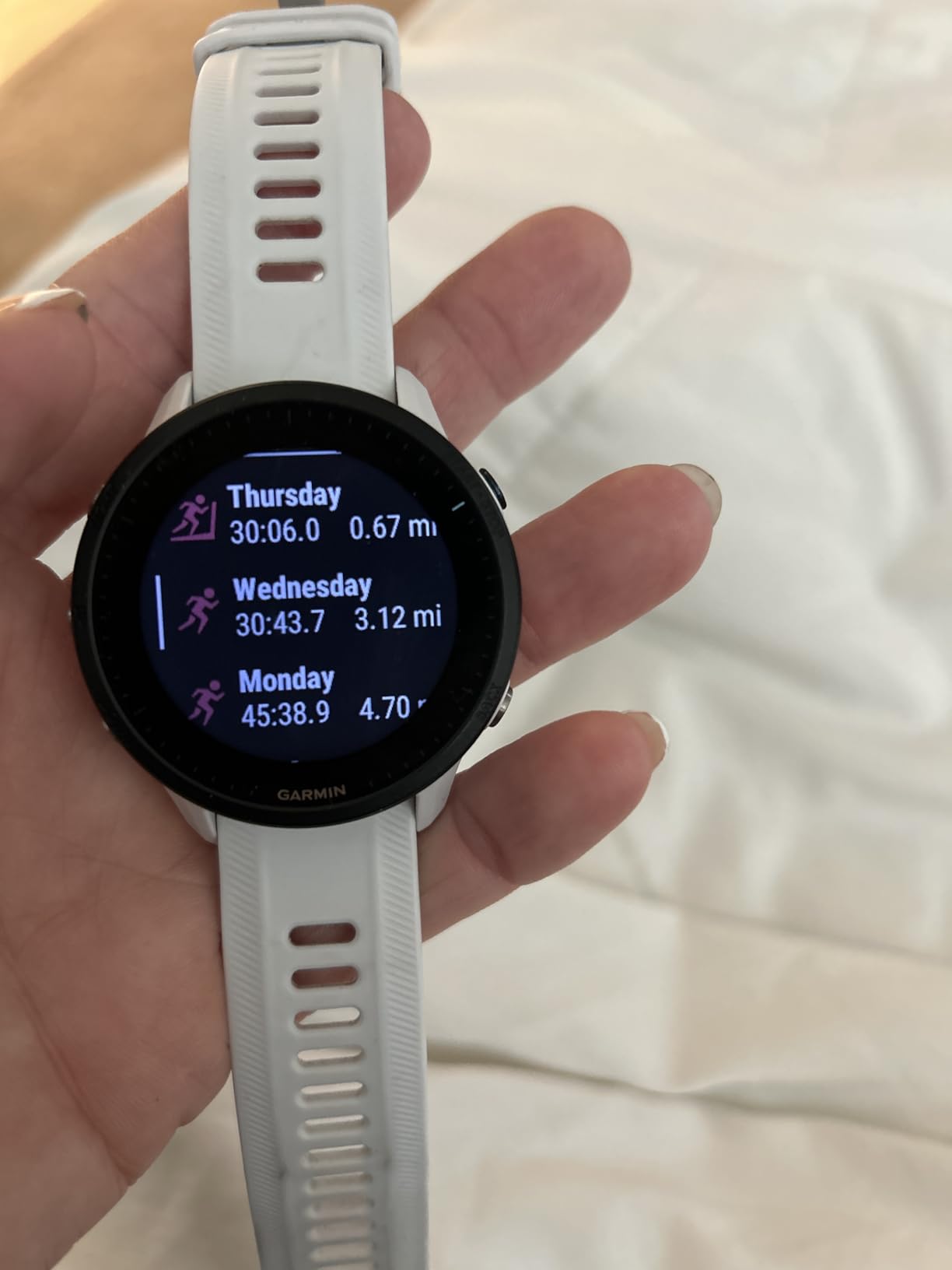 Garmin Forerunner® 955, GPS Running Smartwatch, Tailored to Triathletes, Long-Lasting Battery, Whitestone customer photo 1