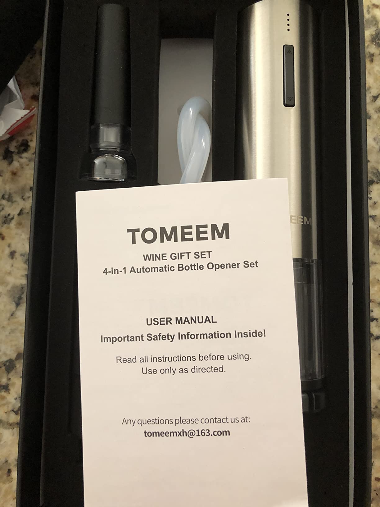 Rechargeable Electric Wine Gift Set - Aerator, Vacuum Stoppers, Foil Cutter and Bottle Opener customer photo 2