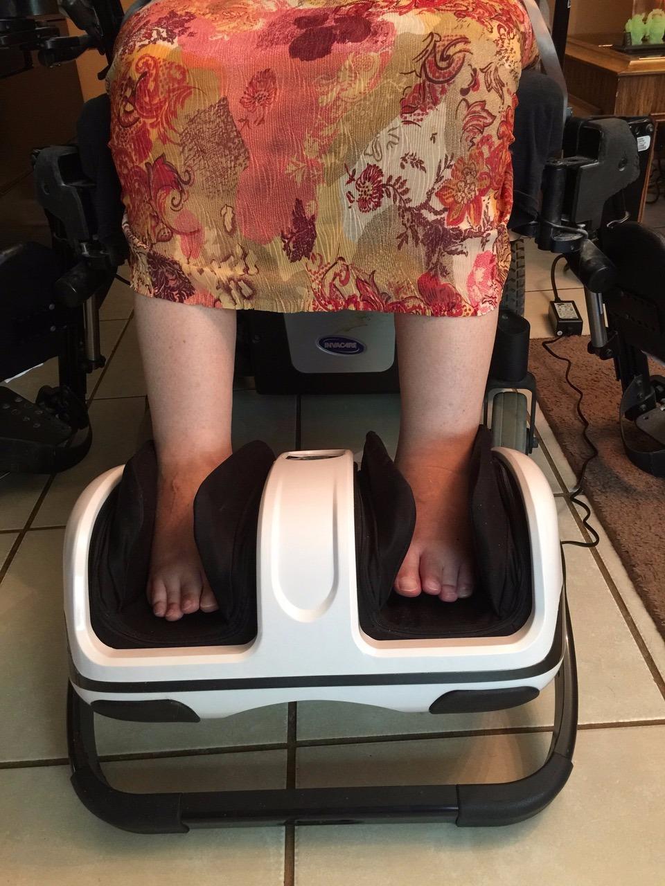 Cloud Massage Shiatsu Foot Massager with Heat, Deep Kneading Therapy for Pain Relief, Circulation, Post-Activity Relaxation - Foot Massager for Plantar Fasciitis customer photo 1