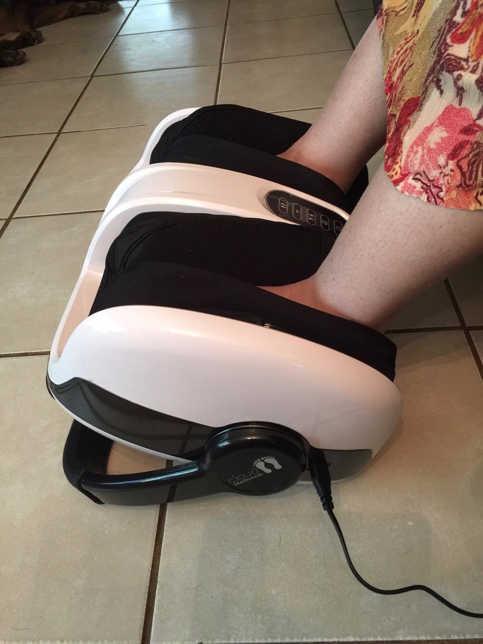 Cloud Massage Shiatsu Foot Massager with Heat, Deep Kneading Therapy for Pain Relief, Circulation, Post-Activity Relaxation - Foot Massager for Plantar Fasciitis customer photo 2