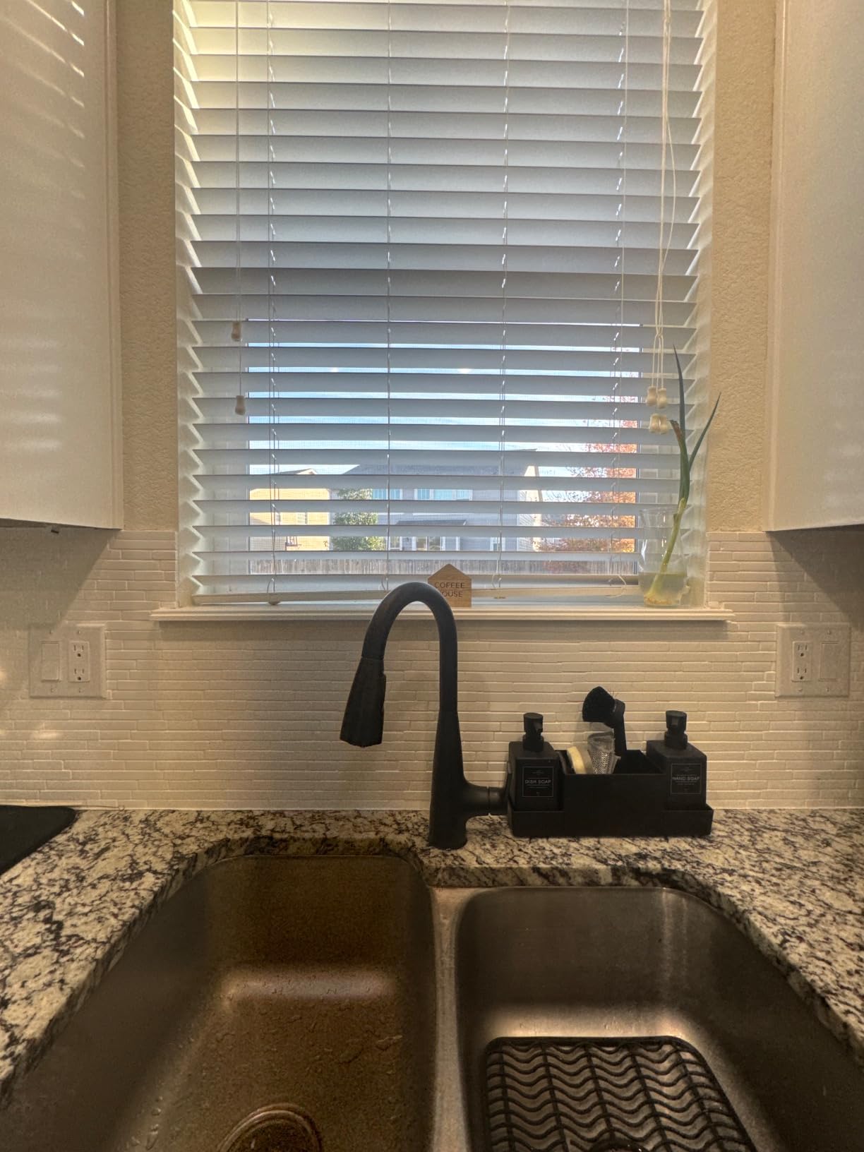 Moen Haelyn Spot Resist Stainless Touchless Single-Handle Pulldown Sprayer Kitchen Faucet with Soap Dispenser, Power Clean, 87627EWSRS customer photo 2