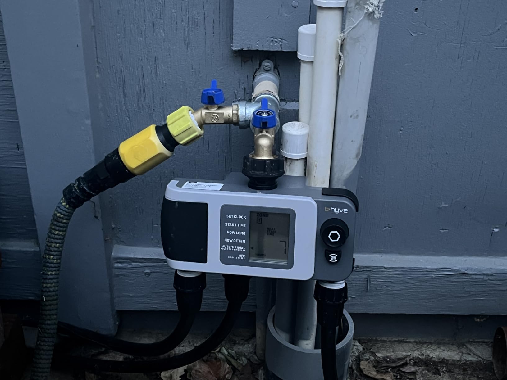 Orbit B-hyve XD 4-Port Smart Hose Watering Timer - App Controlled - Smart WeatherSense - Bluetooth Sprinkler Timer with Remote Control - Multi Outlet Yard Irrigation System customer photo 1