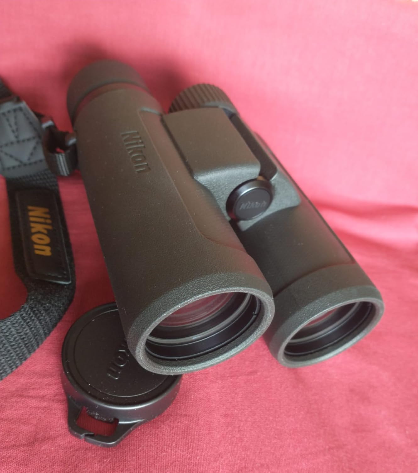 Nikon PROSTAFF P3 10x42 Binocular | Waterproof, fogproof, rubber-armored Full-Size Binocular, wide field of view & long eye relief | Official Nikon USA Model customer photo 1