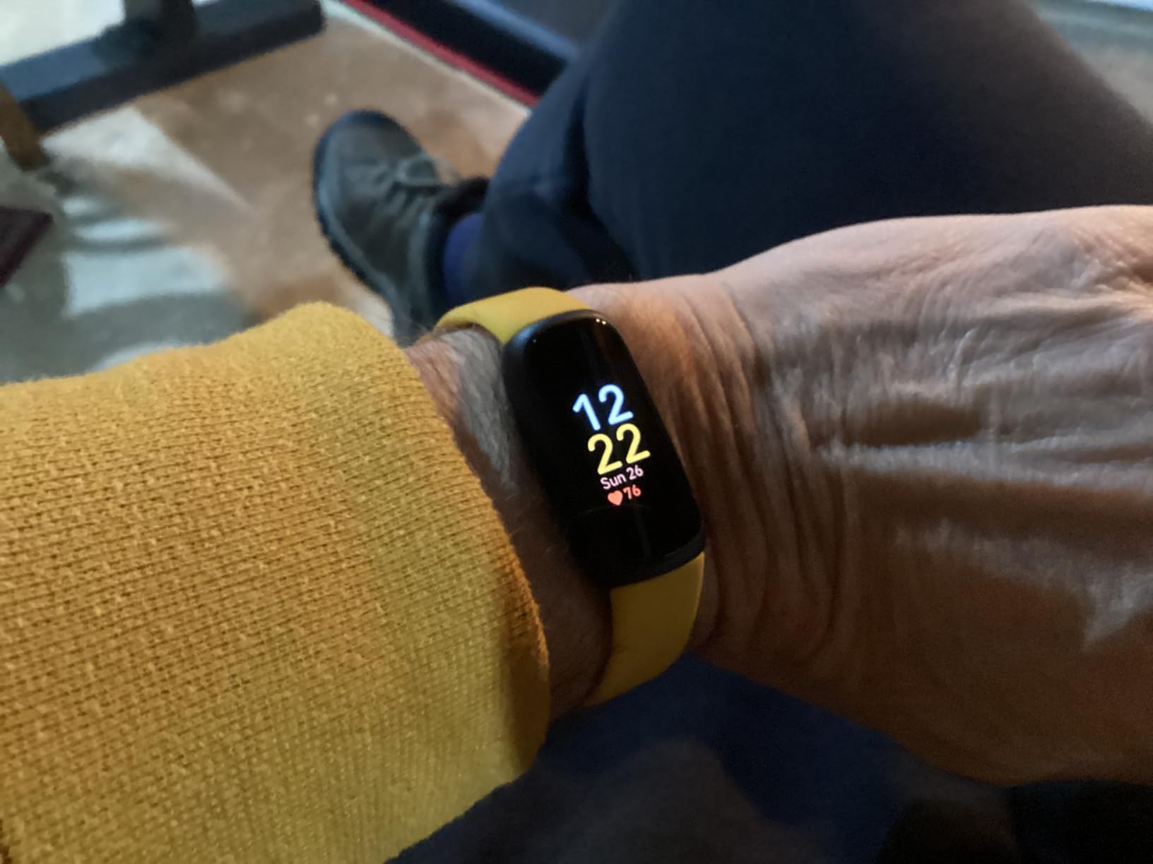 Fitbit Inspire 3 Health & Fitness Tracker with Stress Management, Workout Intensity, Sleep Tracking, 24/7 Heart Rate and more customer photo 1