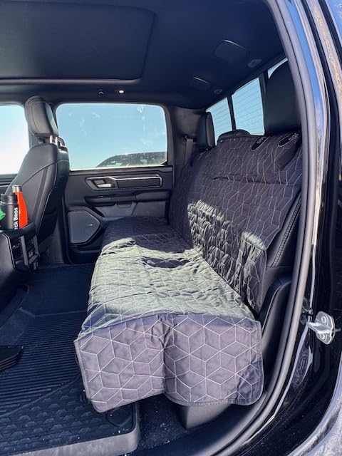 Meginc Dog Car Seat Covers for Back Seat,Waterproof Pet Bench Seat Covers for Trucks Ford f150/Ram1500/Nissan Frontier/Toyota Tacoma/GMC Canyon/Silverado Scratch Nonslip Truck Seat Cover for Dogs customer photo 1