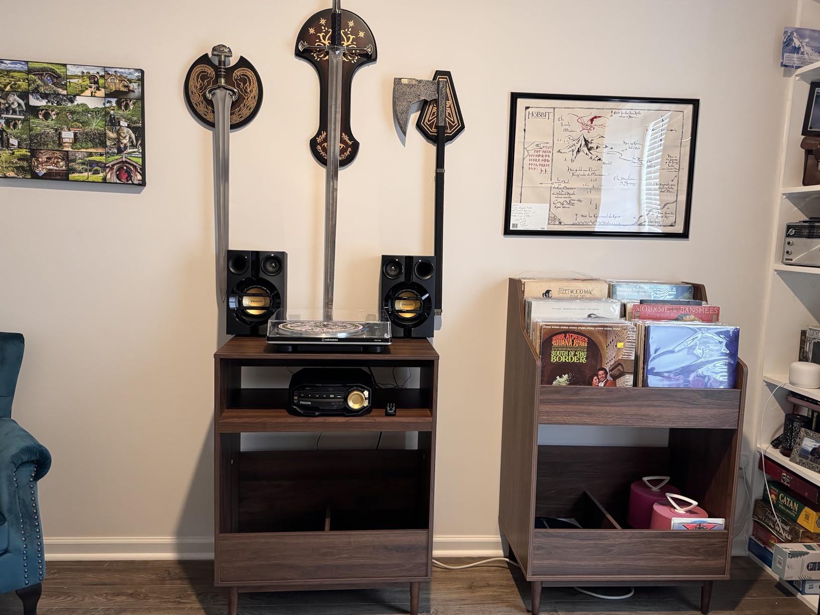 Crosley Furniture Liam Vinyl Record Storage Stand, Tiered Storage Shelves for Records customer photo 2