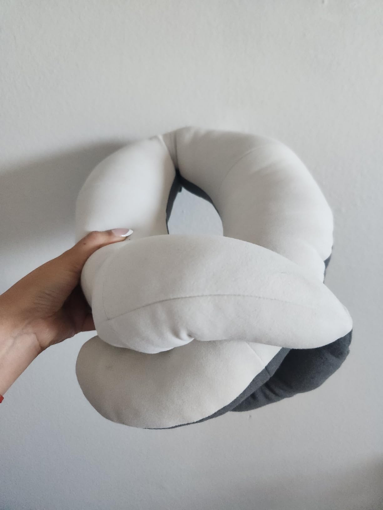 BUYUE Travel Neck Pillows for Airplanes, 360° Head Support Sleep for Long Flight, Skin-Friendly & Breathable customer photo 2