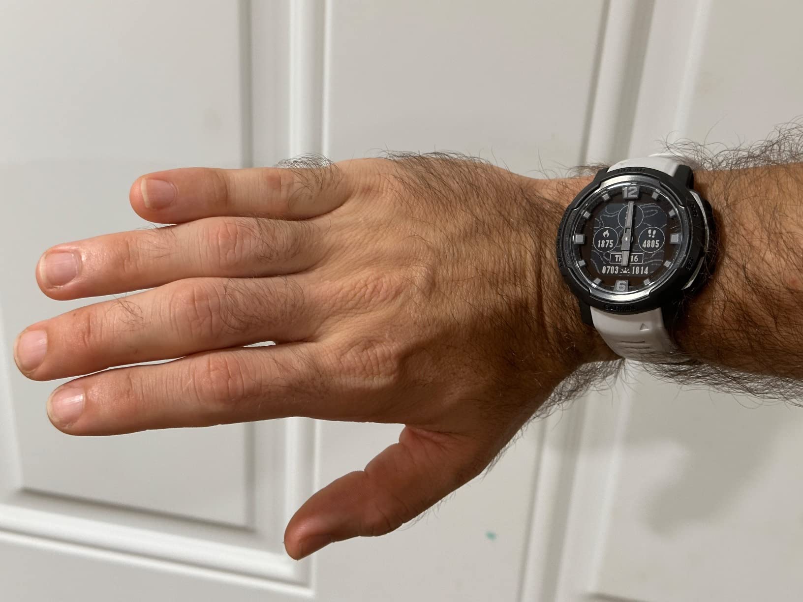 Garmin Instinct Crossover Solar, Rugged Hybrid Smartwatch with Solar Charging Capabilities, Analog Hands and Digital Display, Tidal Blue customer photo 2