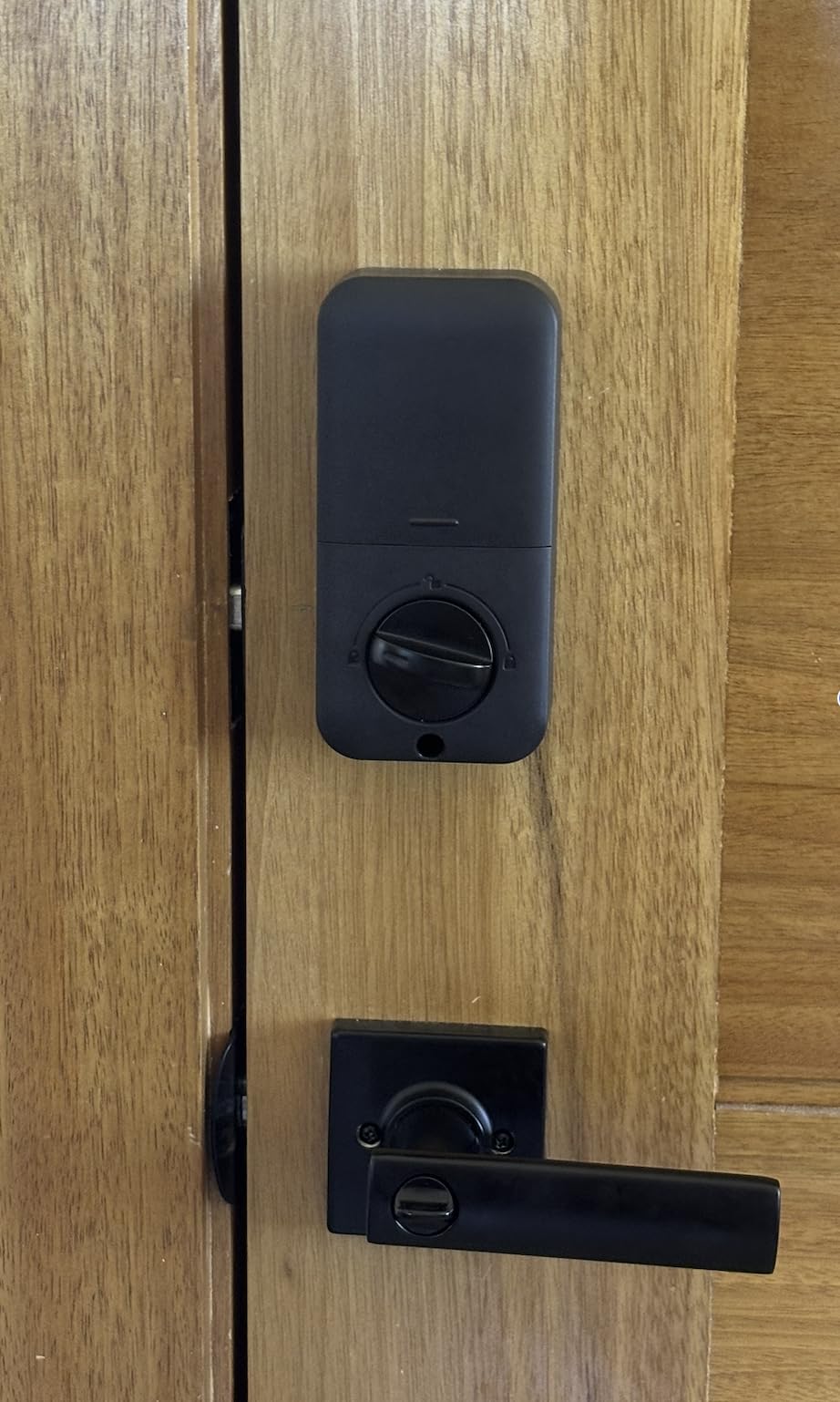 Veise KS02A Fingerprint Keyless Entry Door Lock, Auto Lock, Electronic Keypad Deadbolt for Front Door, Biometric, Anti-Peeping Password, Easy Install, Matte Black customer photo 1