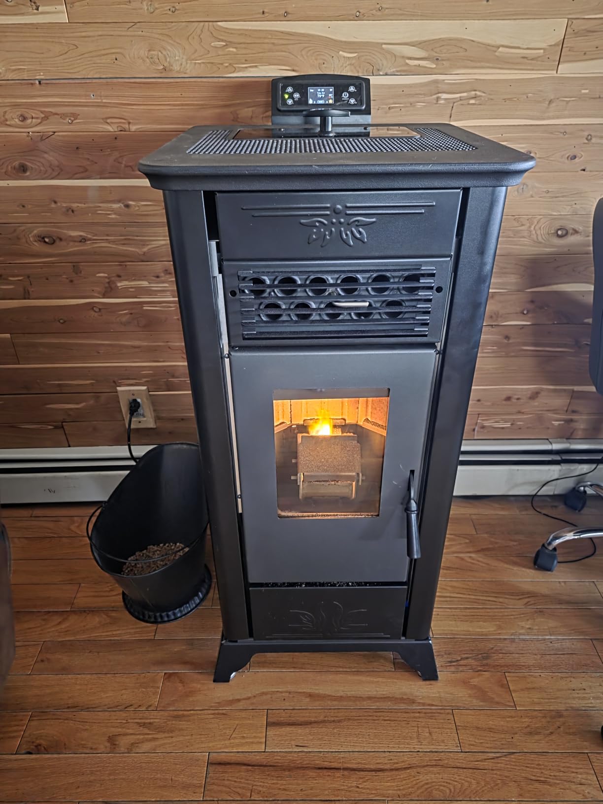 Freedom Stove PS21 Pellet Stove - Red | 24V Battery Backup Ready, Wi-Fi Enabled Controls customer photo 1