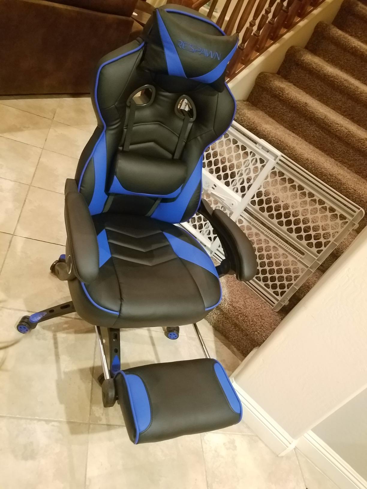 RESPAWN SPIRE Ergonomic Office Chair with Lumbar Support, Headrest, Adjustable Arms and Cooling Gel Seat Cushion, Comfy Breathable Mesh Seat for Home Office, High Back Reclining Gaming Chair - Black customer photo 2