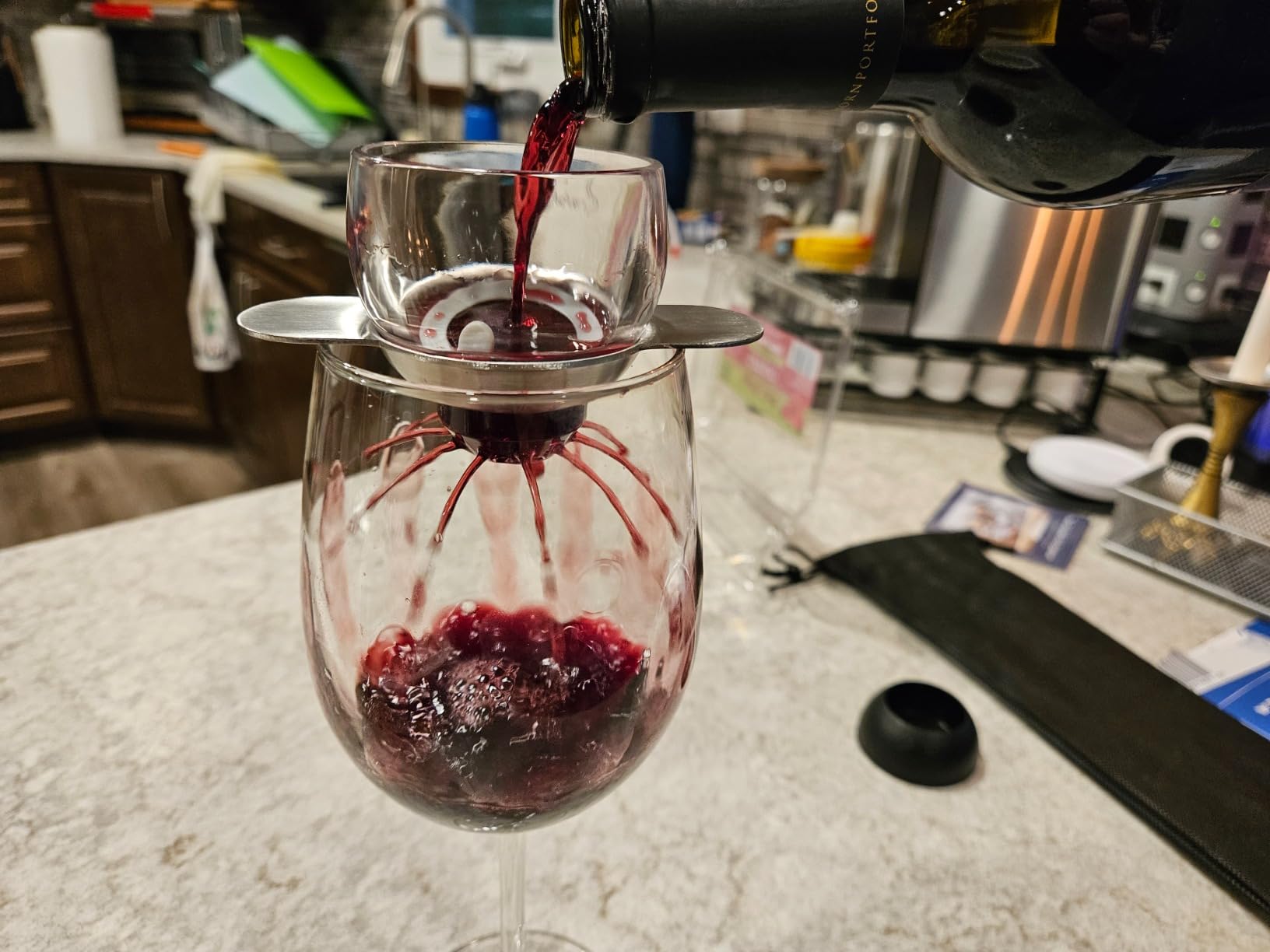 Rabbit Wine Aerator with Sediment Strainer and Stand, Hand-Free Wine Decanter customer photo 2