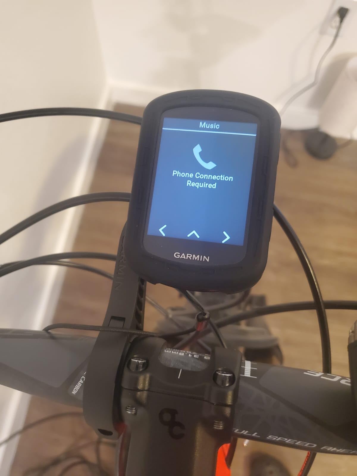 Edge 840, Compact GPS Cycling Computer with Touchscreen and Buttons, Targeted Adaptive Coaching, Advanced Navigation and More customer photo 2