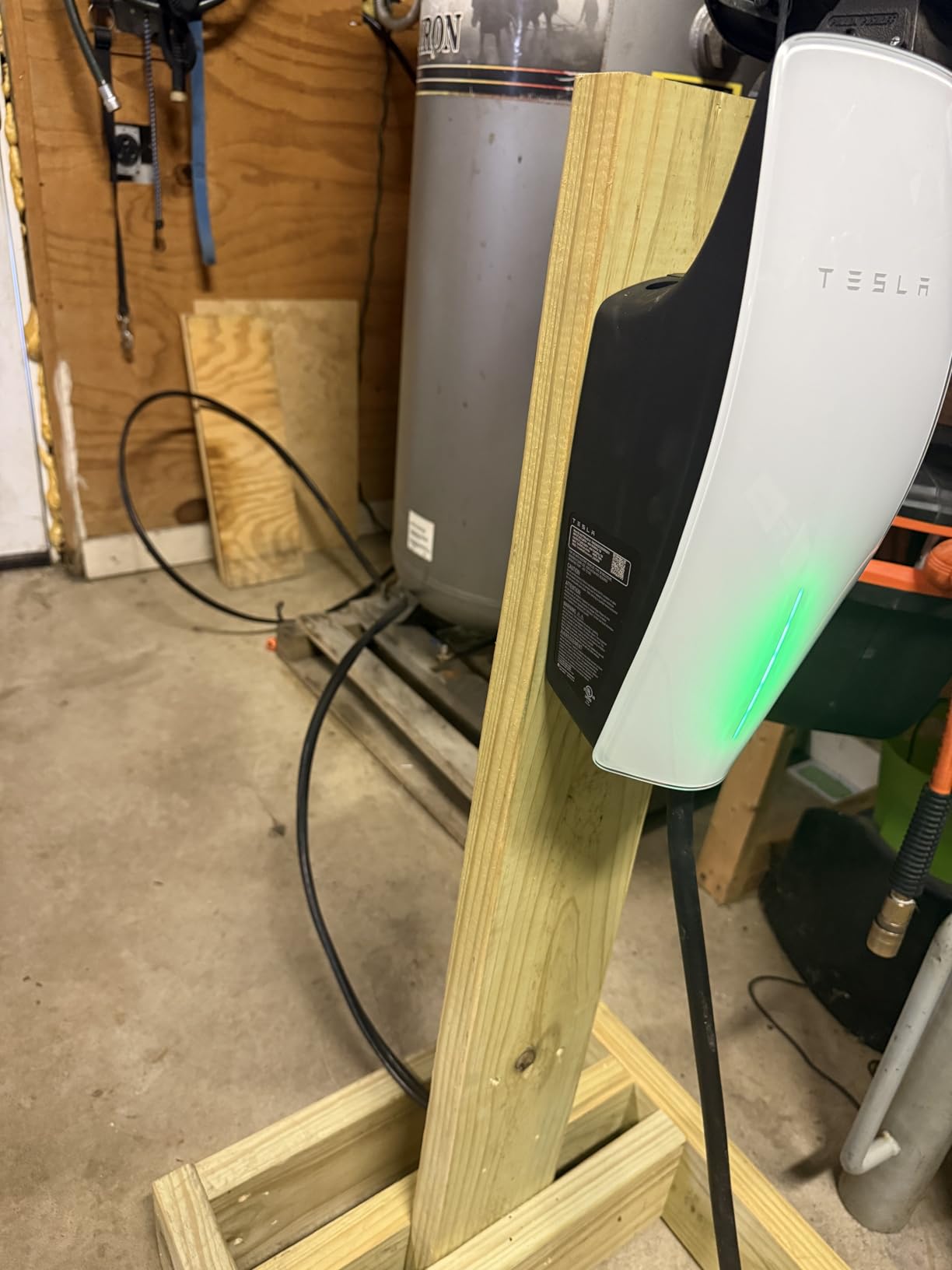 Tesla Wall Connector - Home Electric Vehicle (EV) Charger, NACS - Level 2 - up to 48A - UL Certified, Energy Star Partner customer photo 2