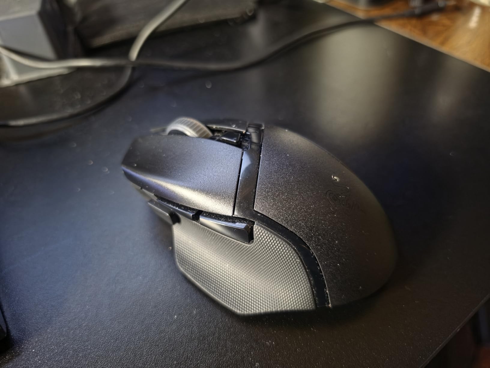 Razer Basilisk V3 X HyperSpeed Customizable Wireless Gaming Mouse: Mechanical Switches Gen-2-5G Advanced 18K Optical Sensor - Chroma RGB - 9 Programmable Controls - 285 Hr Battery - Classic Black customer photo 2
