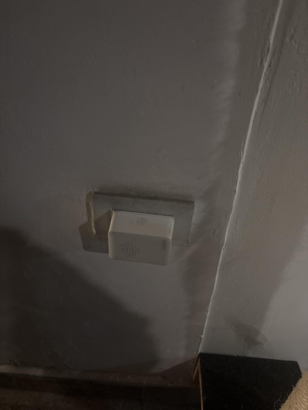 Tapo Smart Hub with Built-in Chime (H100), REQUIRES 2.4GHz Wi-Fi, Reliable Long-Range Connections with Tapo Sensors, Connect up to 64 smart devices customer photo 1