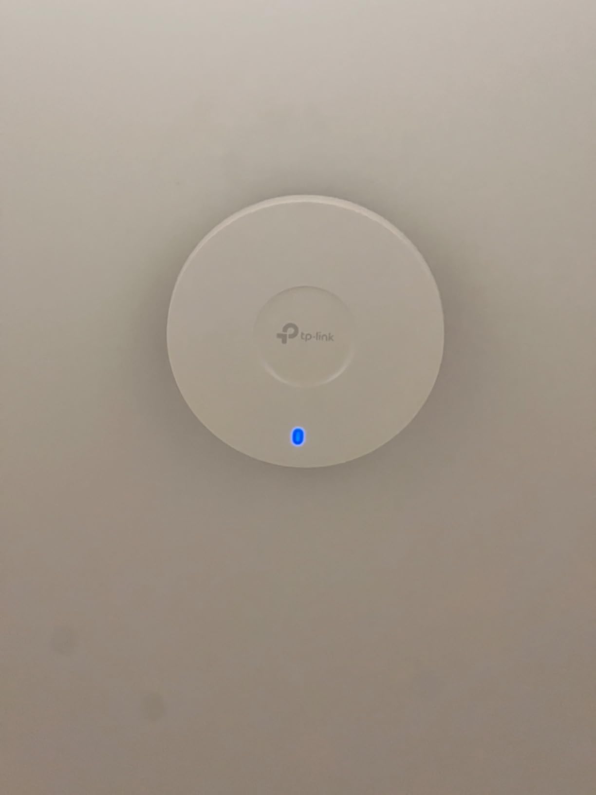 TP-Link Omada Long Range Outdoor Access Point - WiFi Extender Universal Compatible, WiFi 6 AX3000 Dual Band, Up to 3,500 sq.ft, PoE Powered, IP68 Weatherproof, Starlink Compatible (EAP650-Outdoor) customer photo 2