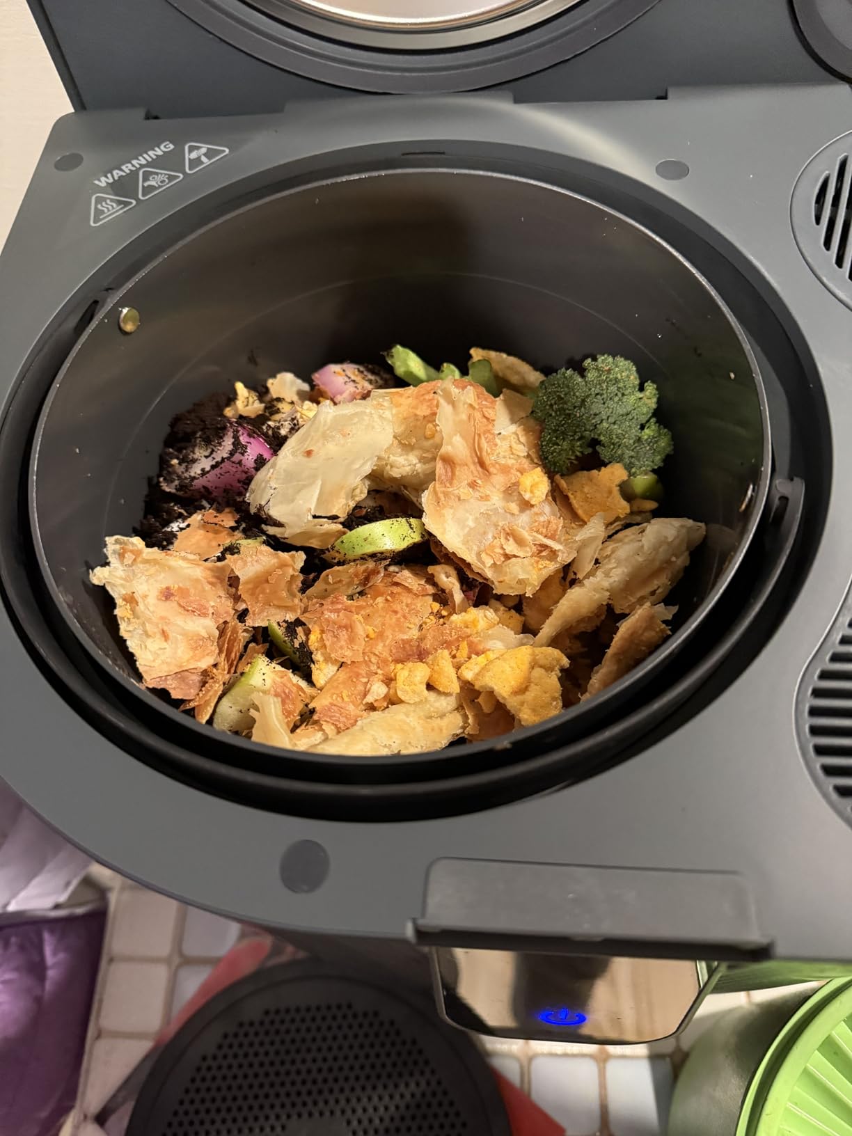Food Cycler Eco 5 Award-Winning Kitchen Food Recycler | Indoor Composter Bin Alternative | Electric Countertop Food Disposer with Odorless 5L Indoor Food Waste Bin for Easy Waste Management | Grey customer photo 1