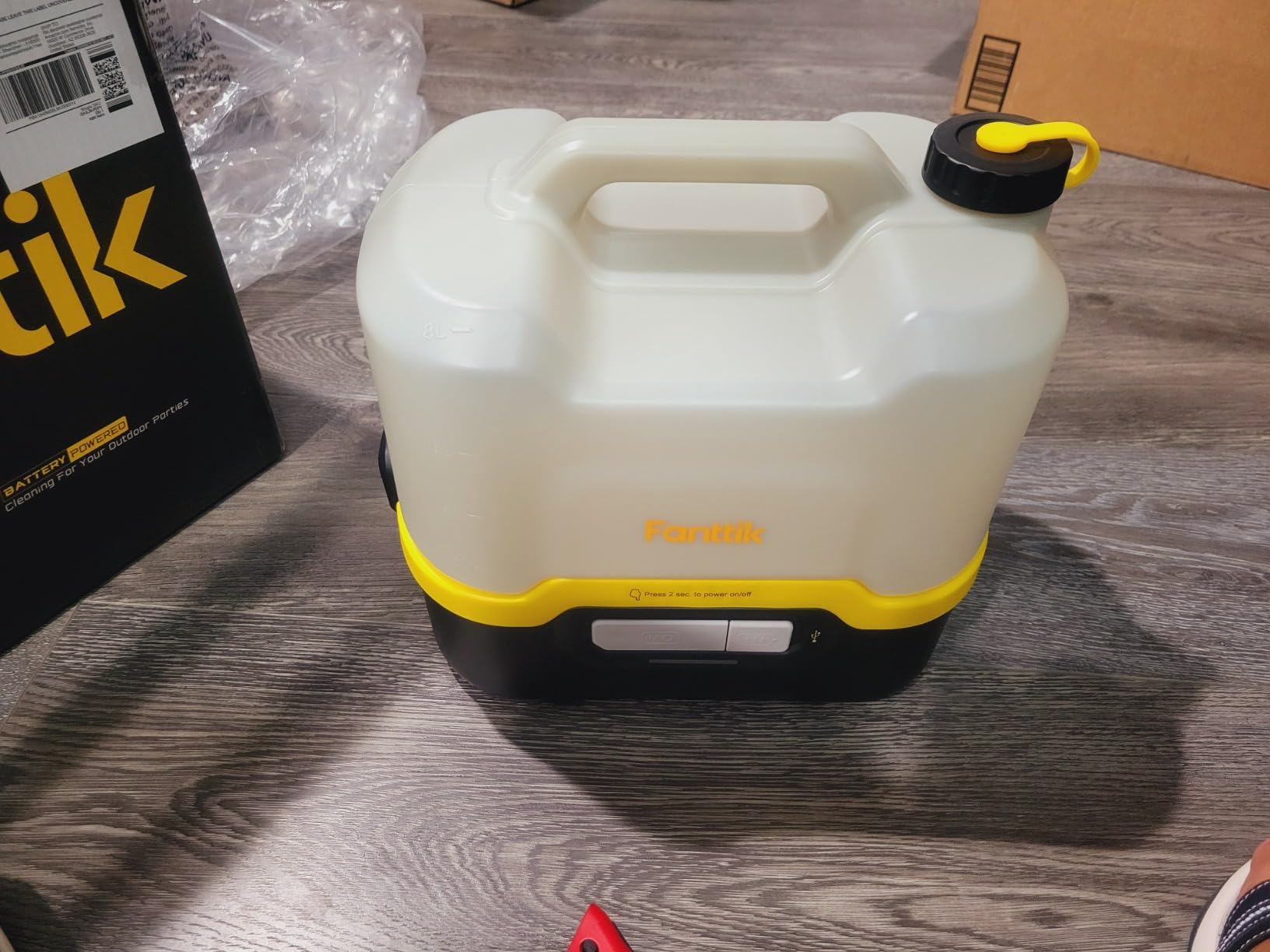 Fanttik NB8 Nano Portable Cordless Electric Sprayer w/2.1Gal Tank, Retractable Spray Head, 2600mAh Lithium Battery, IPX5, 72-98PSI, Portable Pressure Washer for Garden, Camping Shower and Pet Cleaning customer photo 2