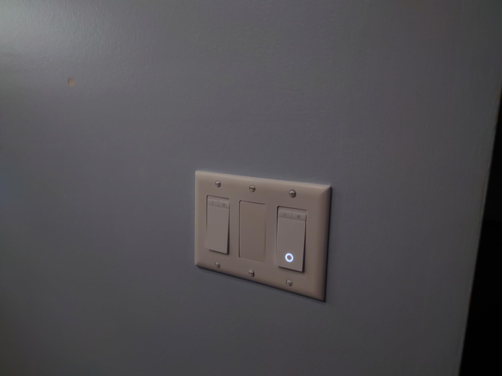 Kasa Smart Matter Smart Dimmer Switch: Voice Control w/Siri, Alexa & Google Assistant, UL Certified, Timer & Schedule, Easy Guided Install, Neutral Wire Required, Single Pole, 2.4GHz Wi-Fi, 3-Pack customer photo 2