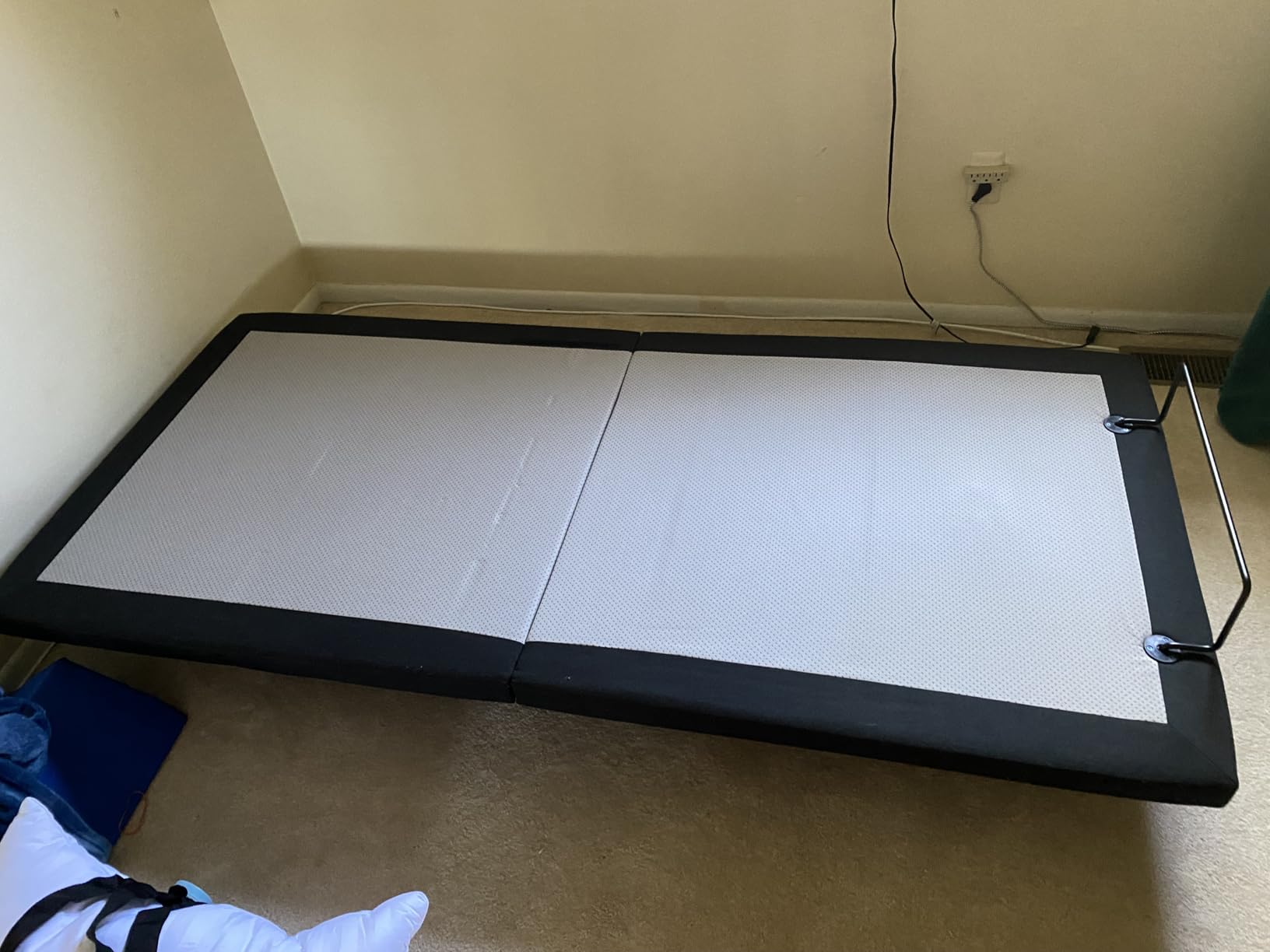 Tami Tami T600 Adjustable Bed Frame Split King Size with Remote & Massage - Syncable Electric Beds Bases, Zero Gravity, Dual Side USB, Nightlight, Quiet Motor, 5 Min Easy Assembly customer photo 2