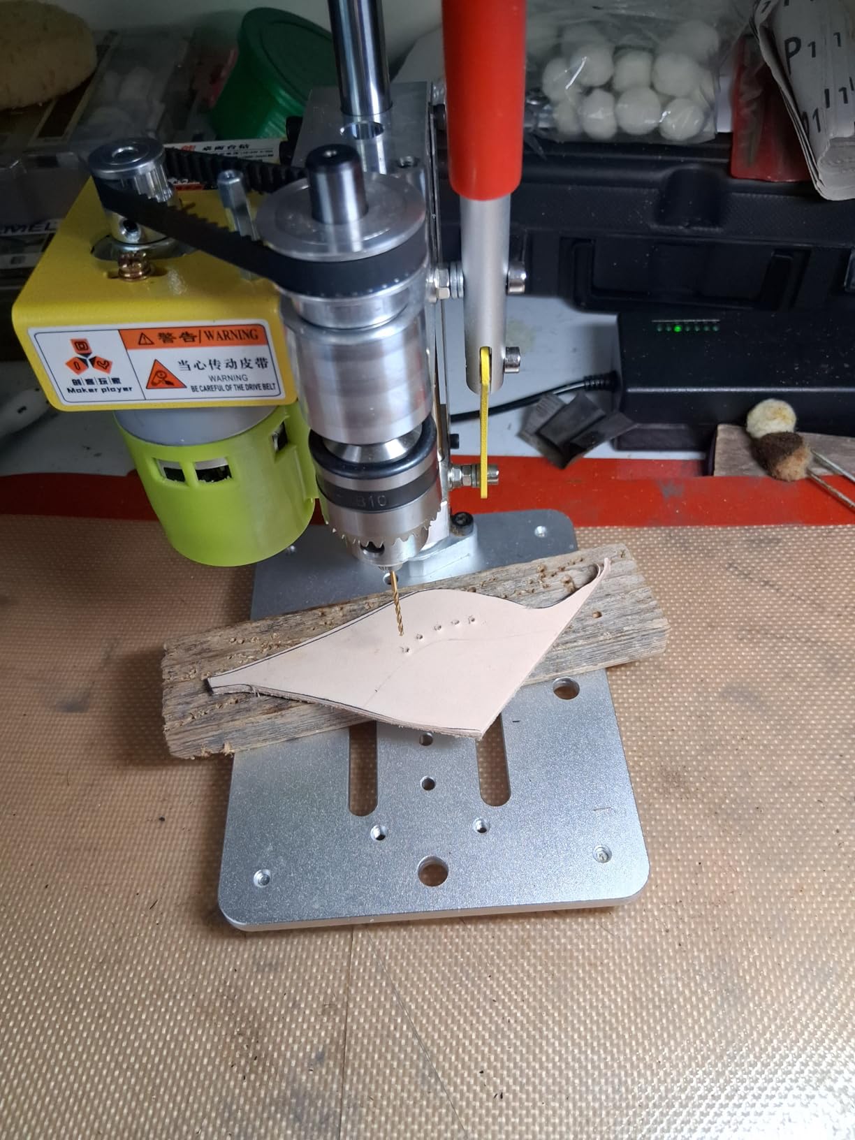 Mini Bench Drill Press, LAKIX Small Benchtop Drill Press High Precison, Low Noise, Compact Size Desktop Drilling Machine, 7-Speed B10 Chuck for Handicraft, DIY Jewelry Making, Metal Wood Working customer photo 2