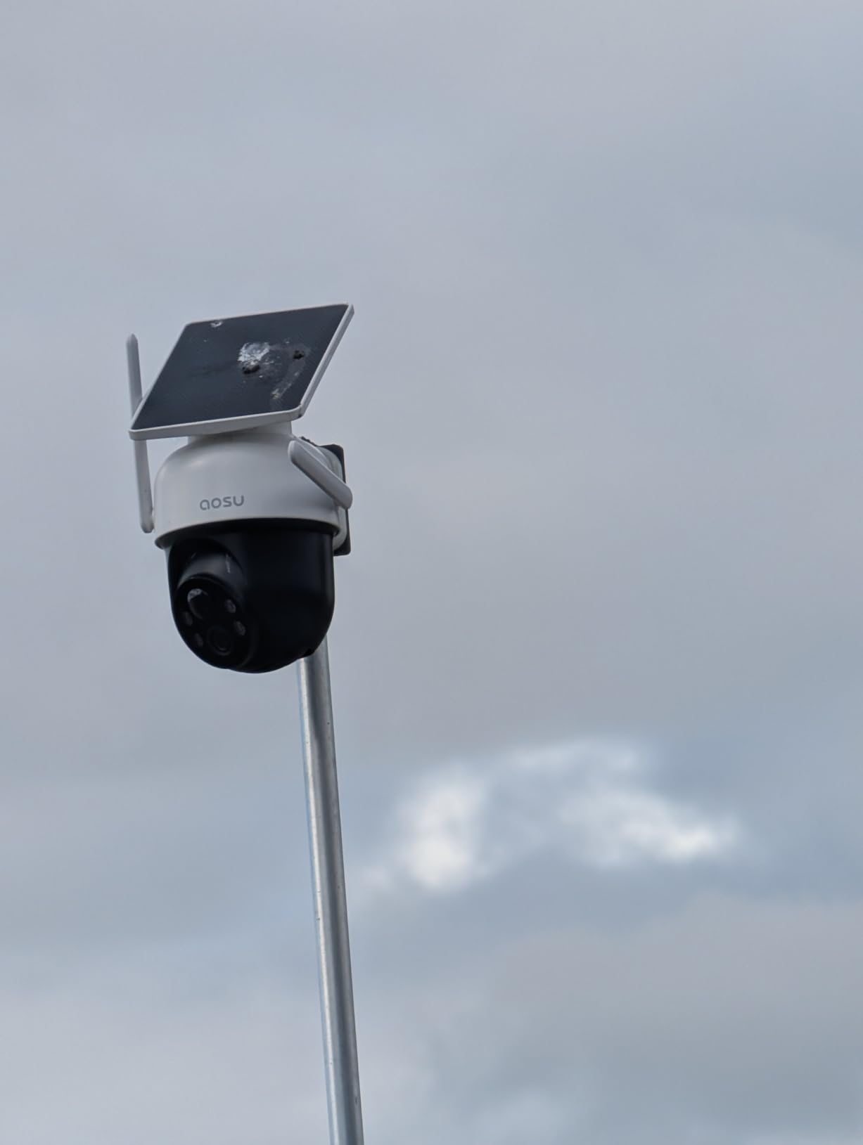 AOSU Solar Camera Security Outdoor - 100% Wire-Free with Fixed Solar Panel, 360° Panoramic View, Human Auto Tracking, 2K Color Night Vision customer photo 2
