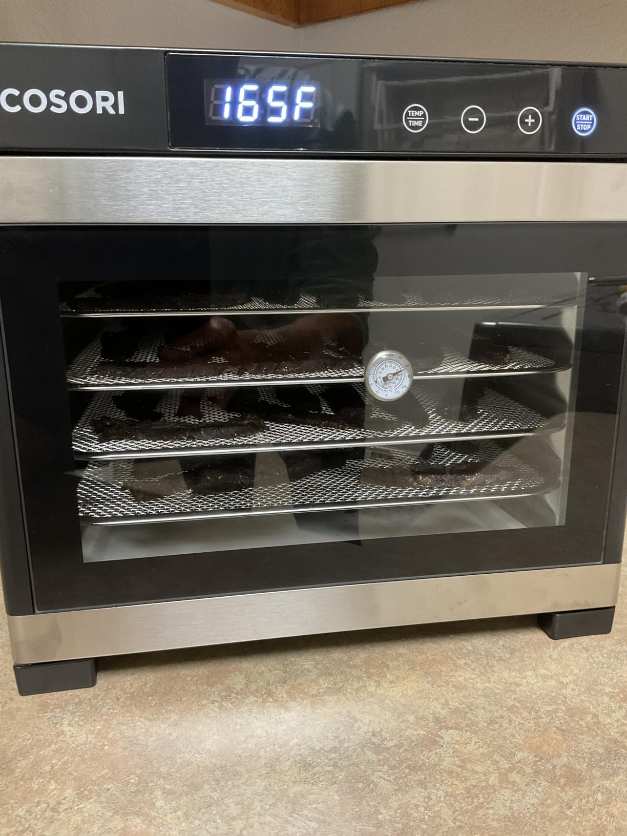 COSORI Food Dehydrator for Jerky, 176°F Temperature Control, 5 Stainless Steel Trays with 5.1 ft² Drying Space, 4 Presets, 48H Timer customer photo 1