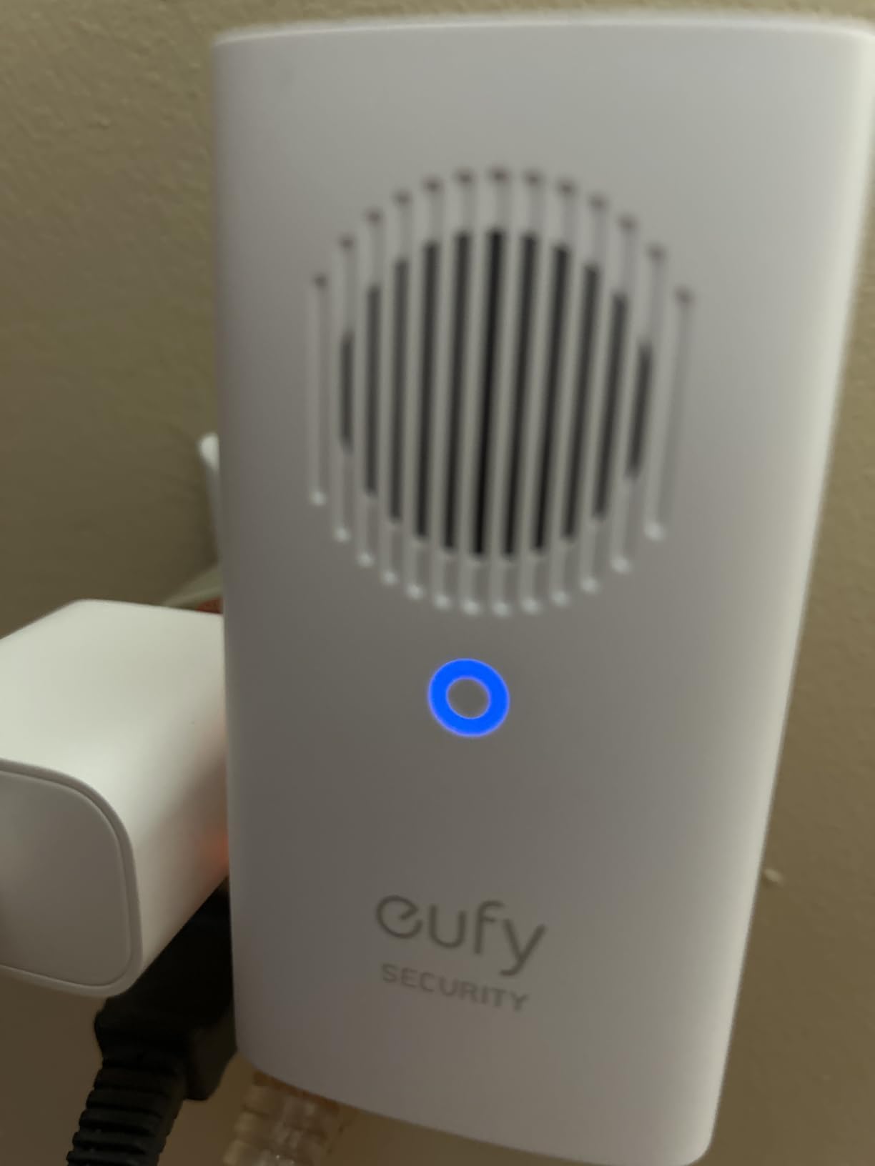 eufy Security Video Doorbell Add-On Chime, Indoor Chime, Requires eufy Security Video Doorbell E340/C30/C31, No-Delay Ring, Adjustable Volume, 8 Fun Ringtones, 2.4GHz Wi-Fi customer photo 1