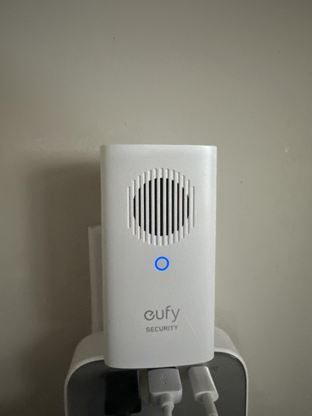 eufy Security Video Doorbell Add-On Chime, Indoor Chime, Requires eufy Security Video Doorbell E340/C30/C31, No-Delay Ring, Adjustable Volume, 8 Fun Ringtones, 2.4GHz Wi-Fi customer photo 2