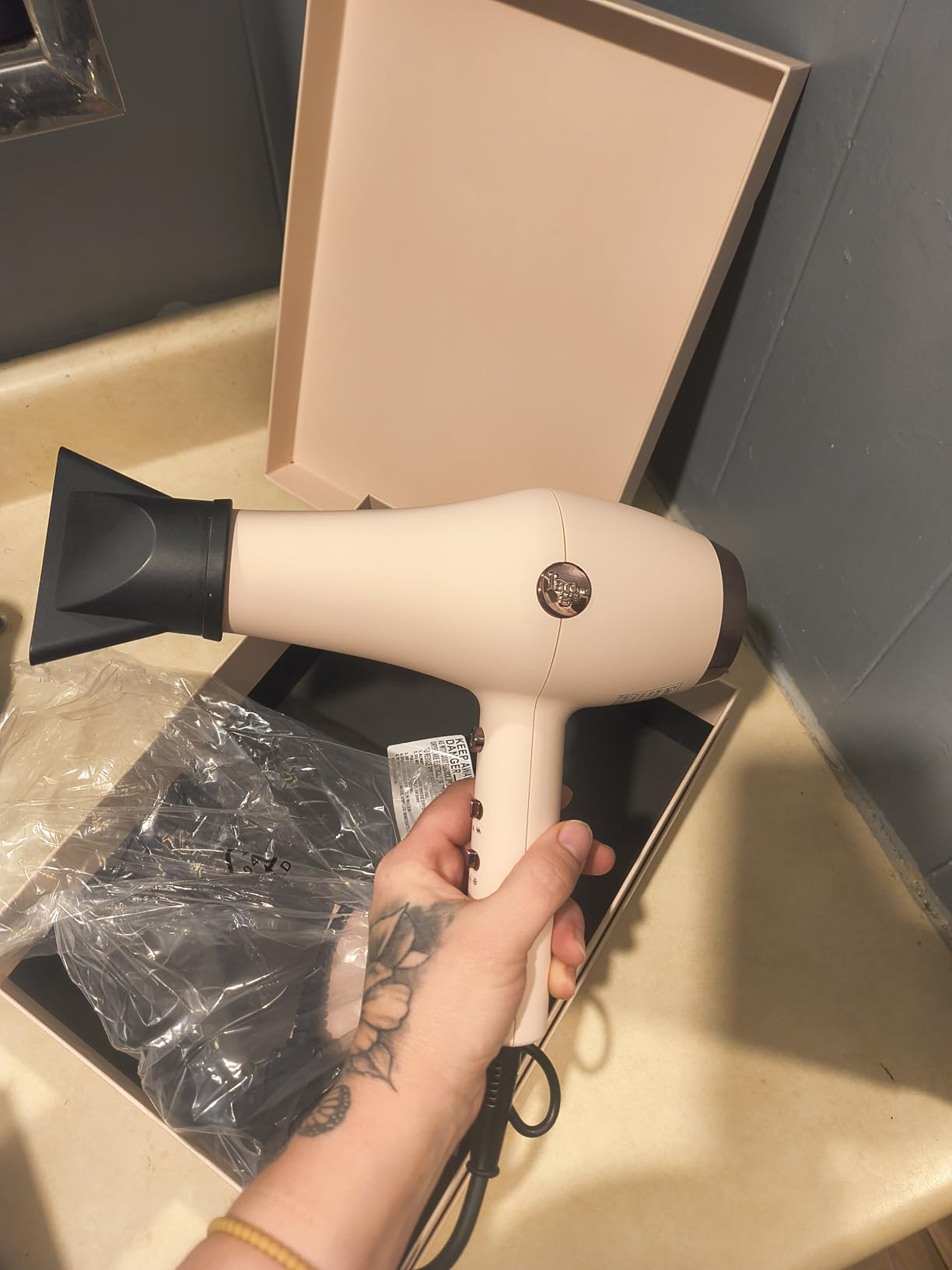 L'Ange Hair Soleil Professional Hair Dryer | Fast Drying Ionic Blow Dryer for Frizz-Free Results | 3 Heat Settings with Cool Shot Feature | Lightweight Hairdryer with Concentrator 1875W | Blush customer photo 2