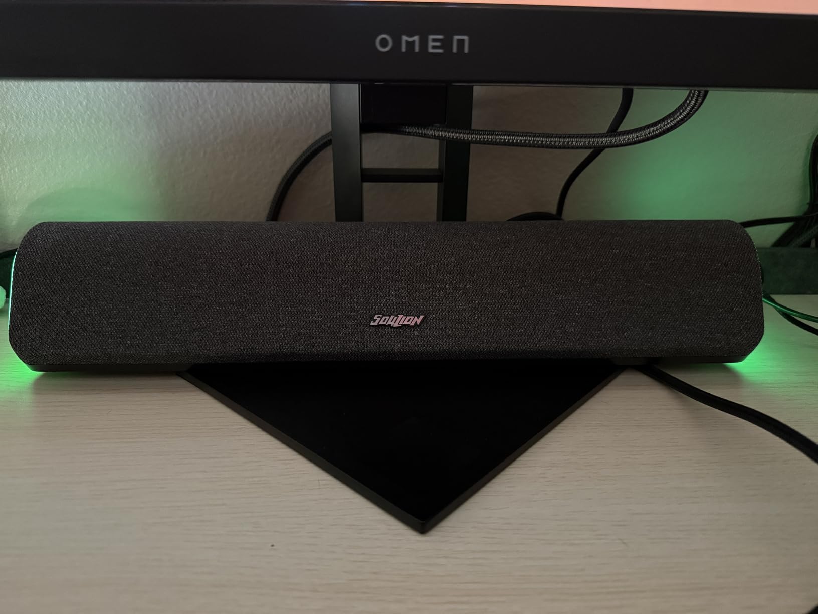 SOULION R50 Bluetooth Computer Speakers, 3.5mm PC Sound Bar for Desktop Monitor, Wired USB Powered & Colorful LED Lights with Switch Button, Surround Sound Soundbar PC Spearkers for Computer customer photo 2