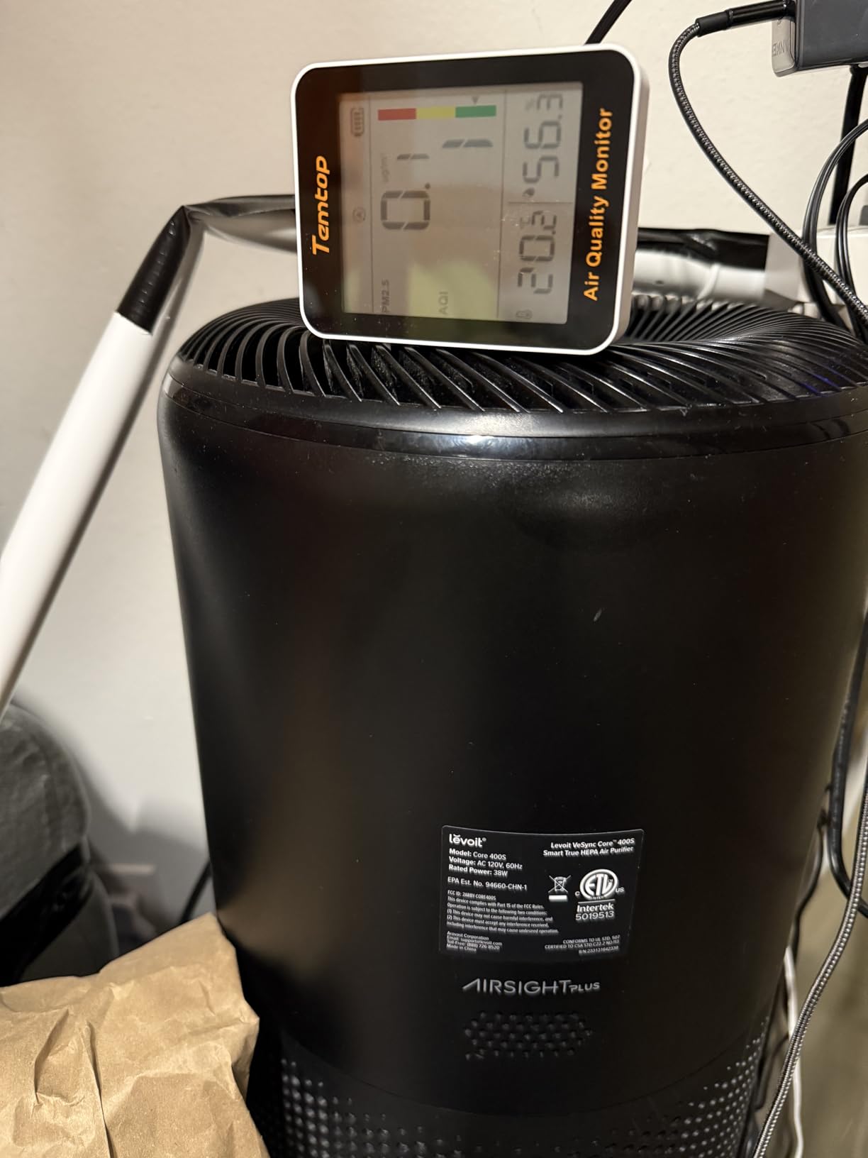 Temtop Air Quality Monitor with Indoor Thermometer & Thermo-Hygrometer - PM2.5, AQI, Temperature and Humidity Meter customer photo 2