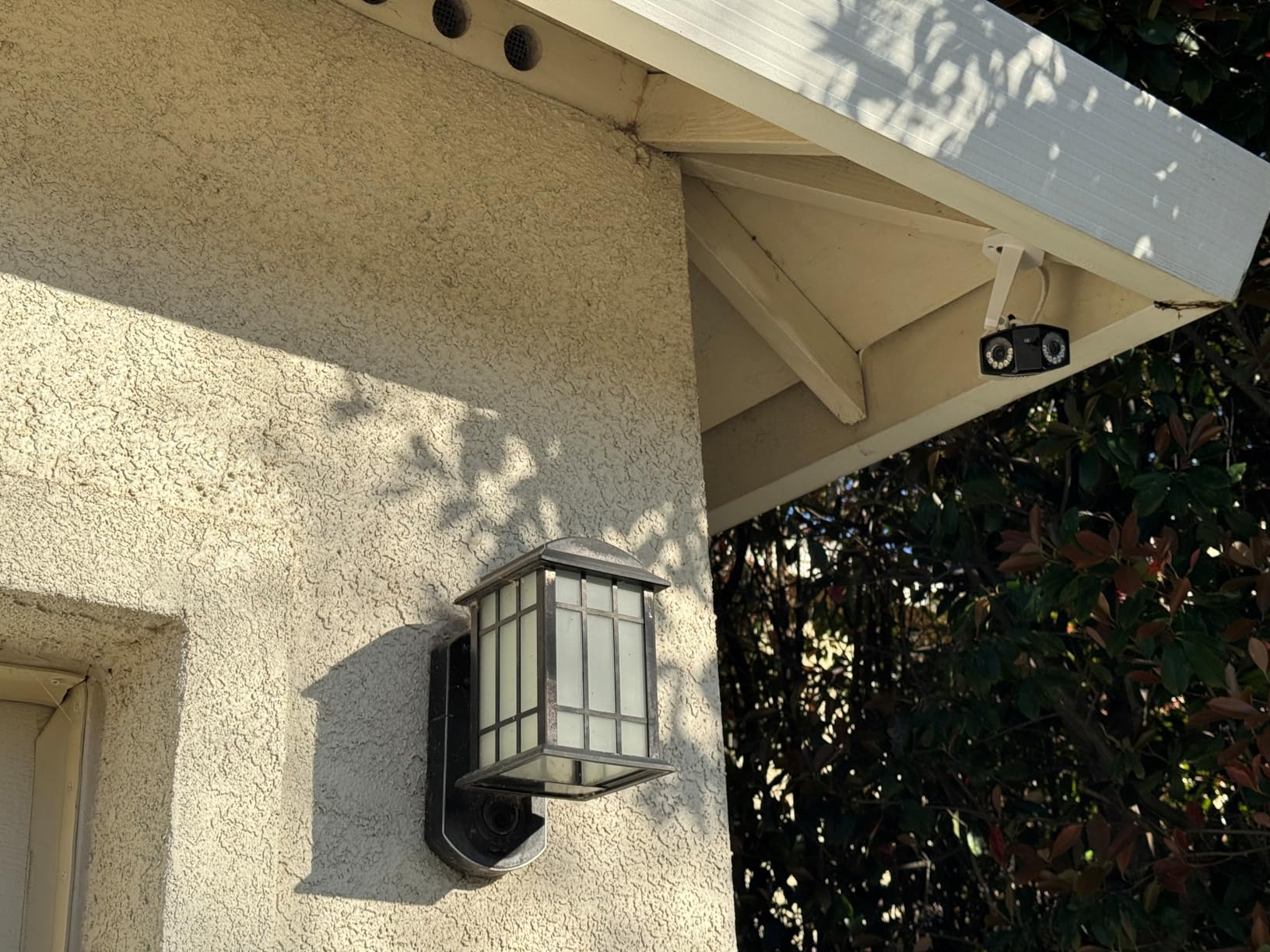 REOLINK Duo 3 PoE 16MP UHD Dual-Lens PoE Security Camera with 180° Panoramic View, Motion Track, F1.6 Color Night Vision, Person/Vehicle/Animal Detection, 2 Way Talk, Supports 24/7 Recording customer photo 2